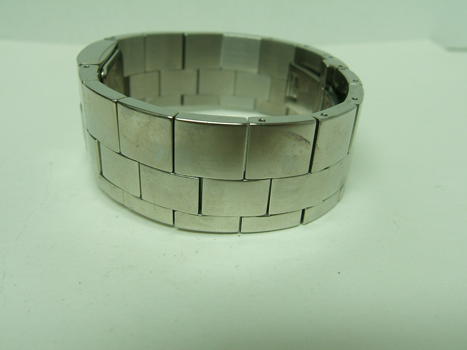 EMPORIO ARMANI SILVER WATCH PHOTO SAMPLE FOR PARTS & REPAIR ONLY SOLD AS IS
