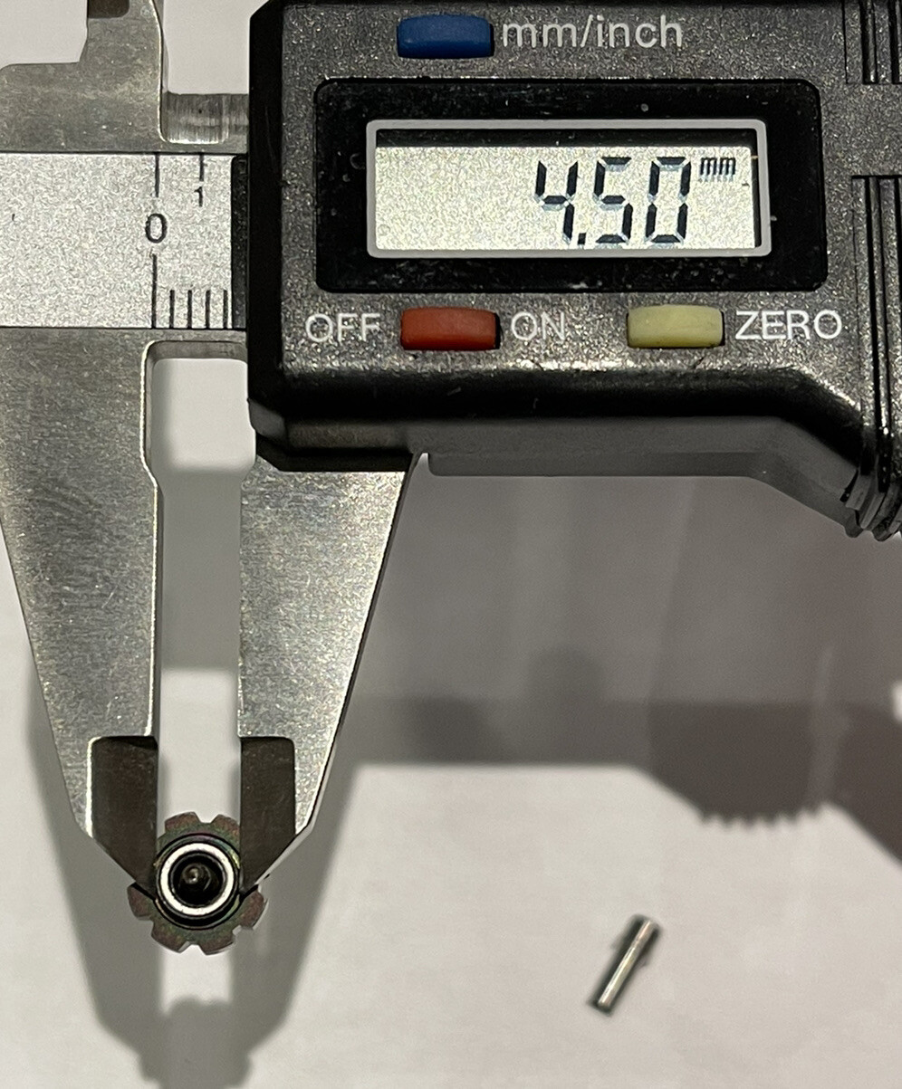 New Generic 7.8mm Screw Down Black Crown for Tag Heuer WAH1112 Formula 1 Watch