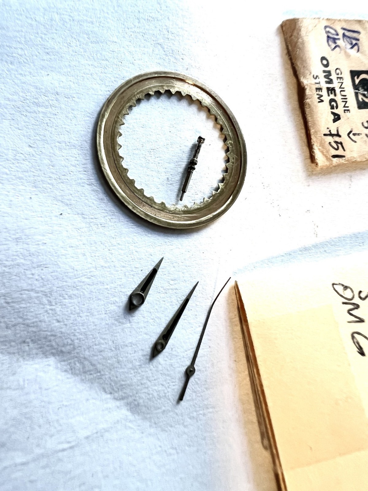 Omega 565 Sethand & Date Dish, 550 Male Stem . Used Parts.