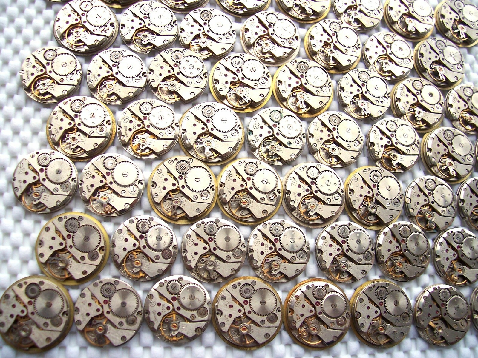 Lot 33 round mens watch movements WOSTOK KOMANDIRSKIE calibre 2209 2214 FREE