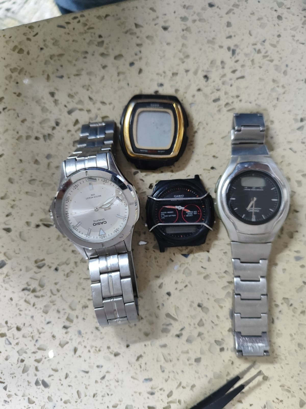 Lot of 4 Vintage CASIO Watches – Analog / Digital – For Parts or Repair