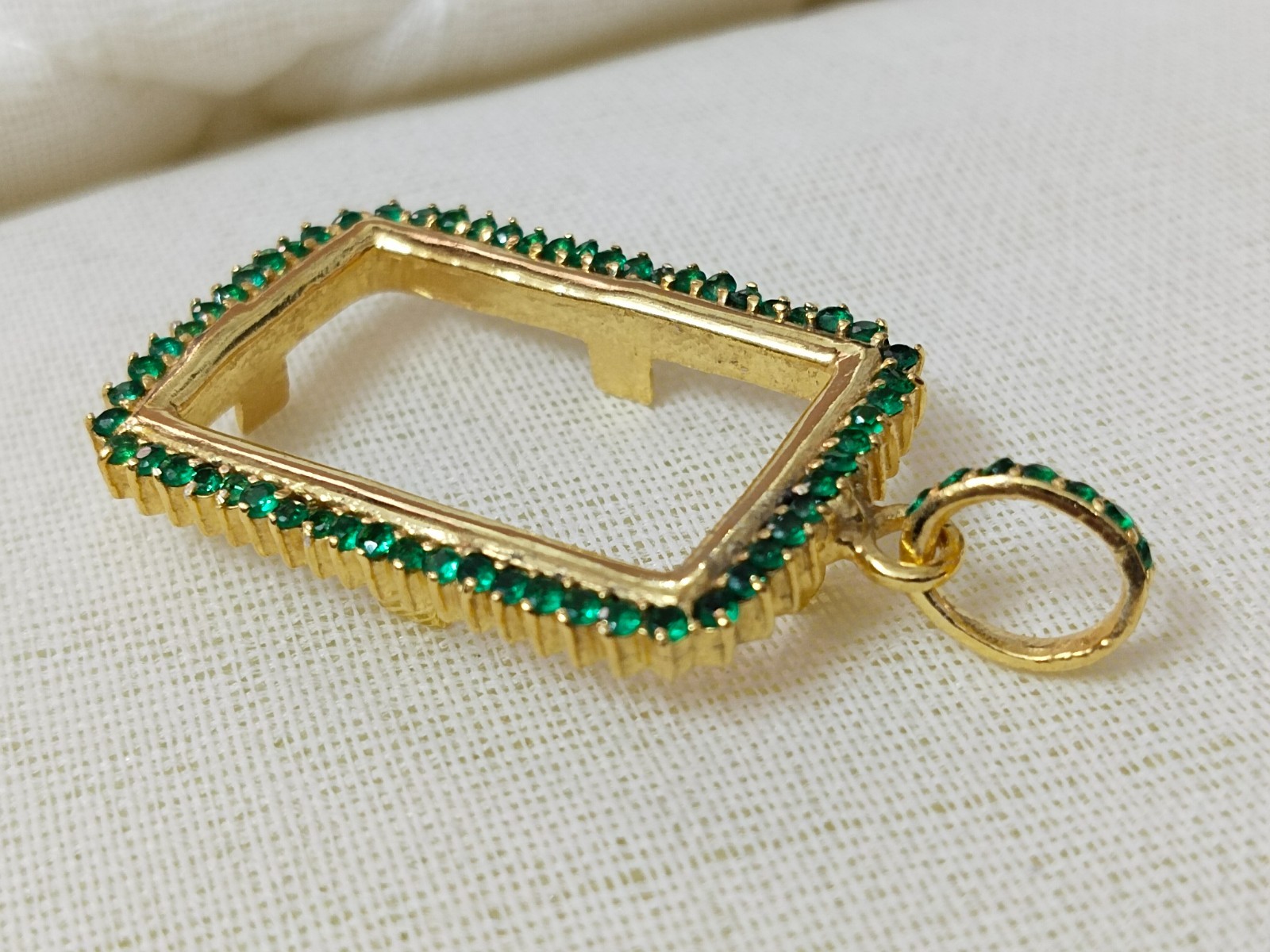 925 Sterling Silver Round Bezel Pendant Blank: Coin Connector Setting