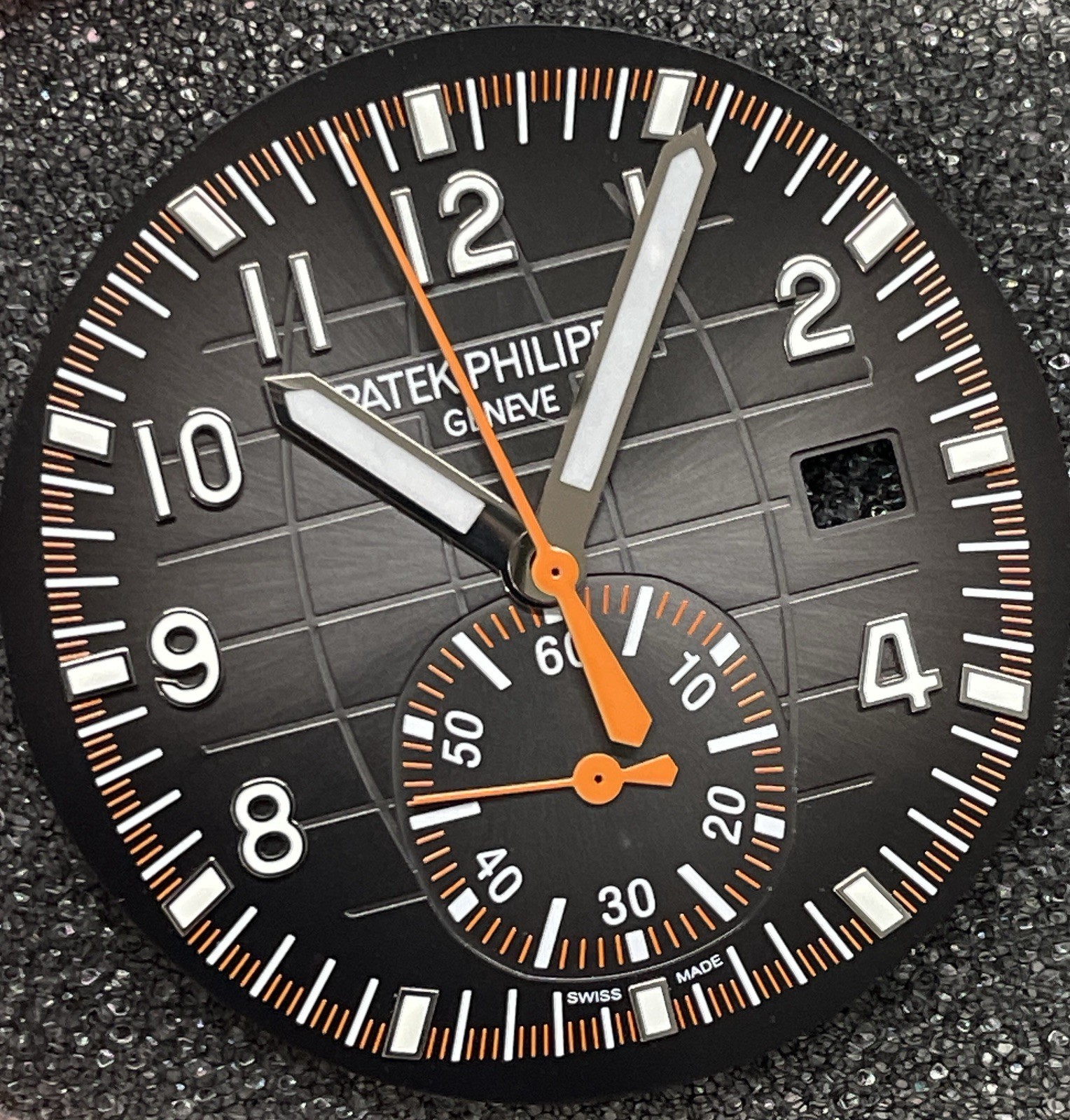 Patek Philippe Aquanaut 5968A-Gray Dial With Hands Set