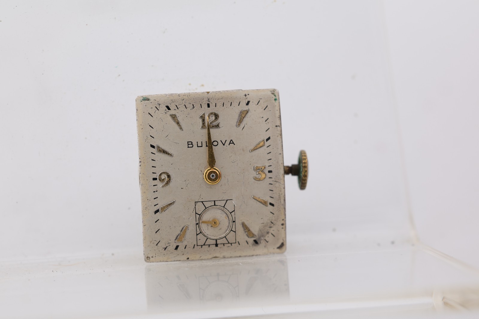 BULOVA cal. 8AE, 17j SWISS WRIST WATCH MOVEMENT, RUNS (ON)