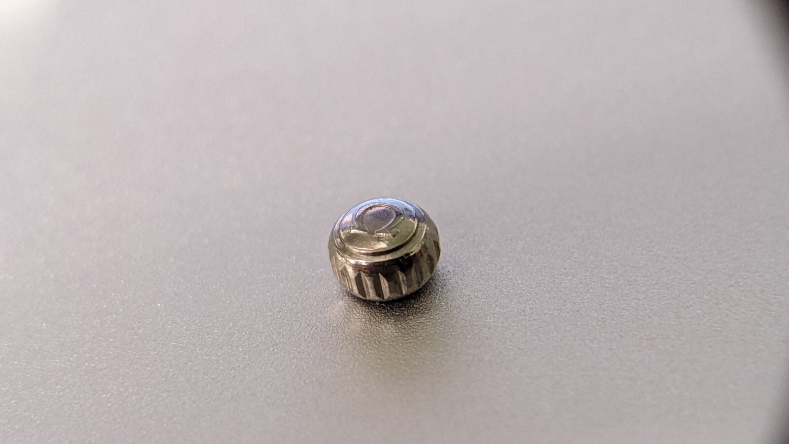 Unbranded Ω OM crown White S/S 4.0mm x 2.0mm tube tap10 (0.90mm stem thread) rou