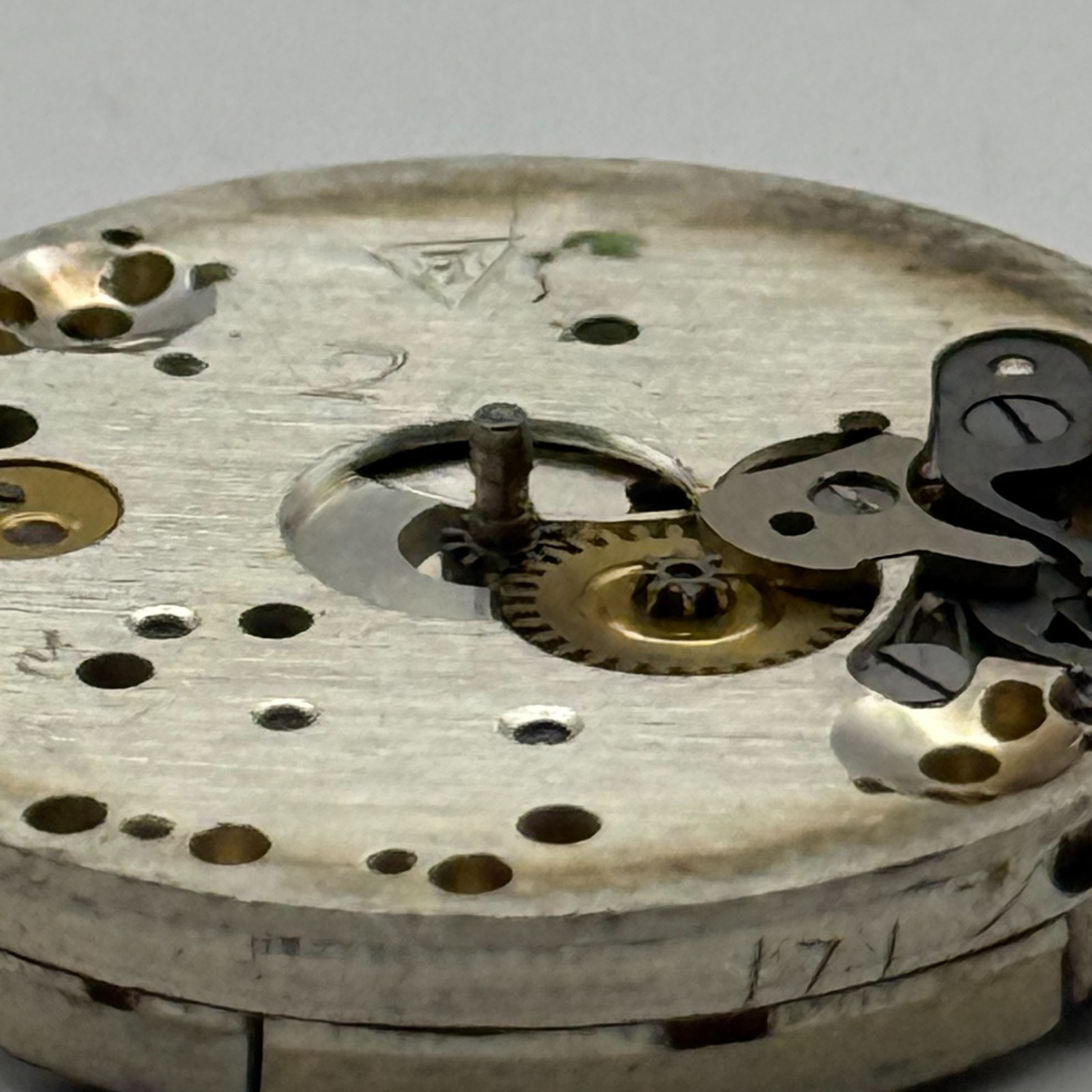 Buser Watch Movement B 15 Jewels Swiss 2 Adj Manual Wind Vintage Parts Repair
