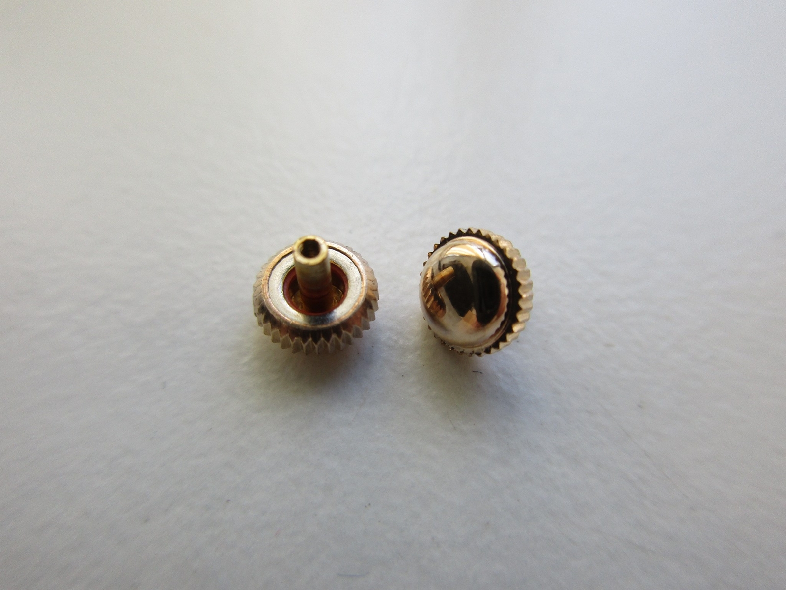 Rosé plated “long post” ø 5.2 mm – stem thread 0.9 mm -tube 2.5 mm watch crowns
