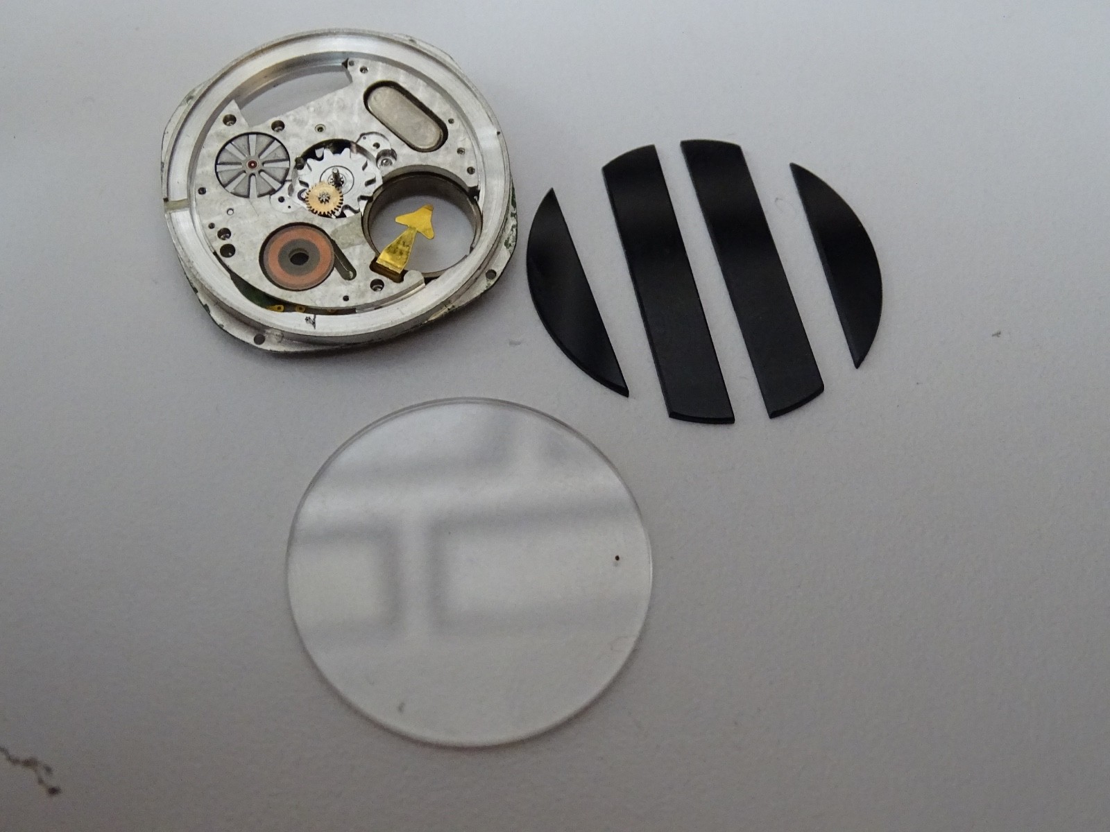 Piaget Polo 7P3 Quartz Movement & Onix Dial Parts Running