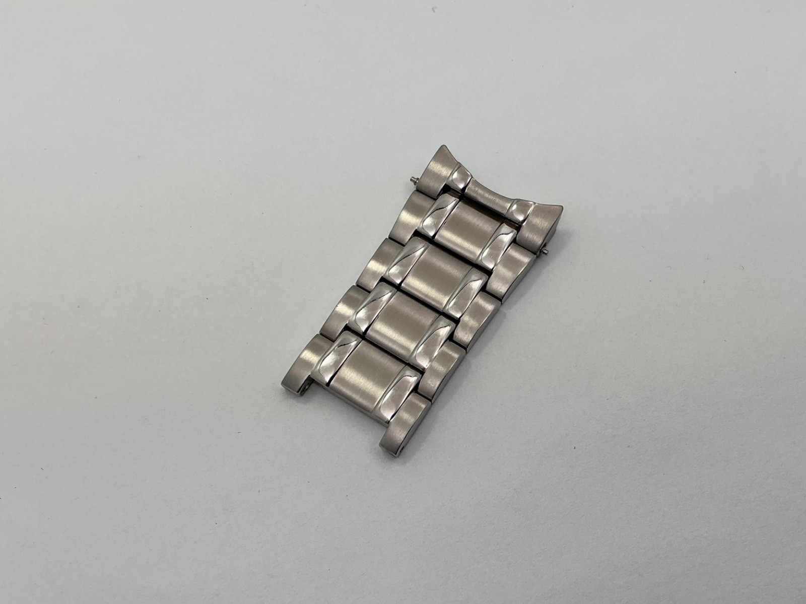 Citizen Caseback E820-S080304 CONTINUOUS Partial Band Stainless Steel