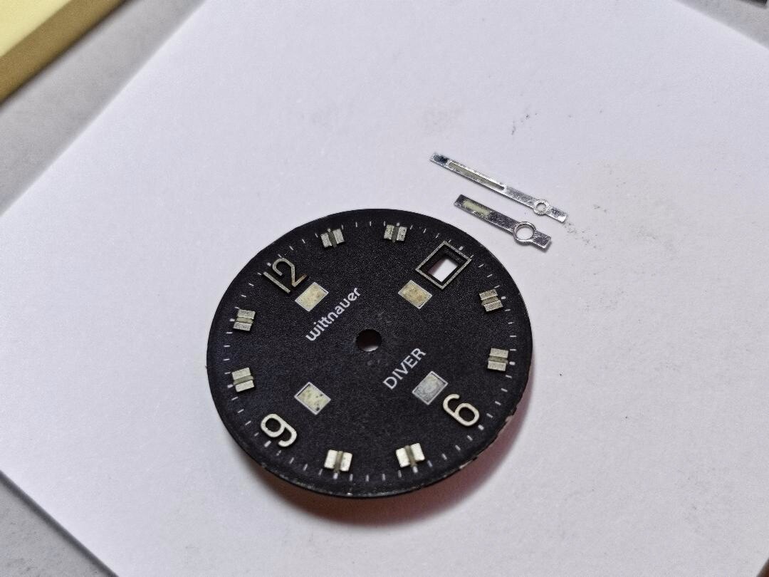 GENUINE PATINA NICE BLACK BLACK DIAL HANDS WITTNAUER SKIN DIVER C11V1 – 6702