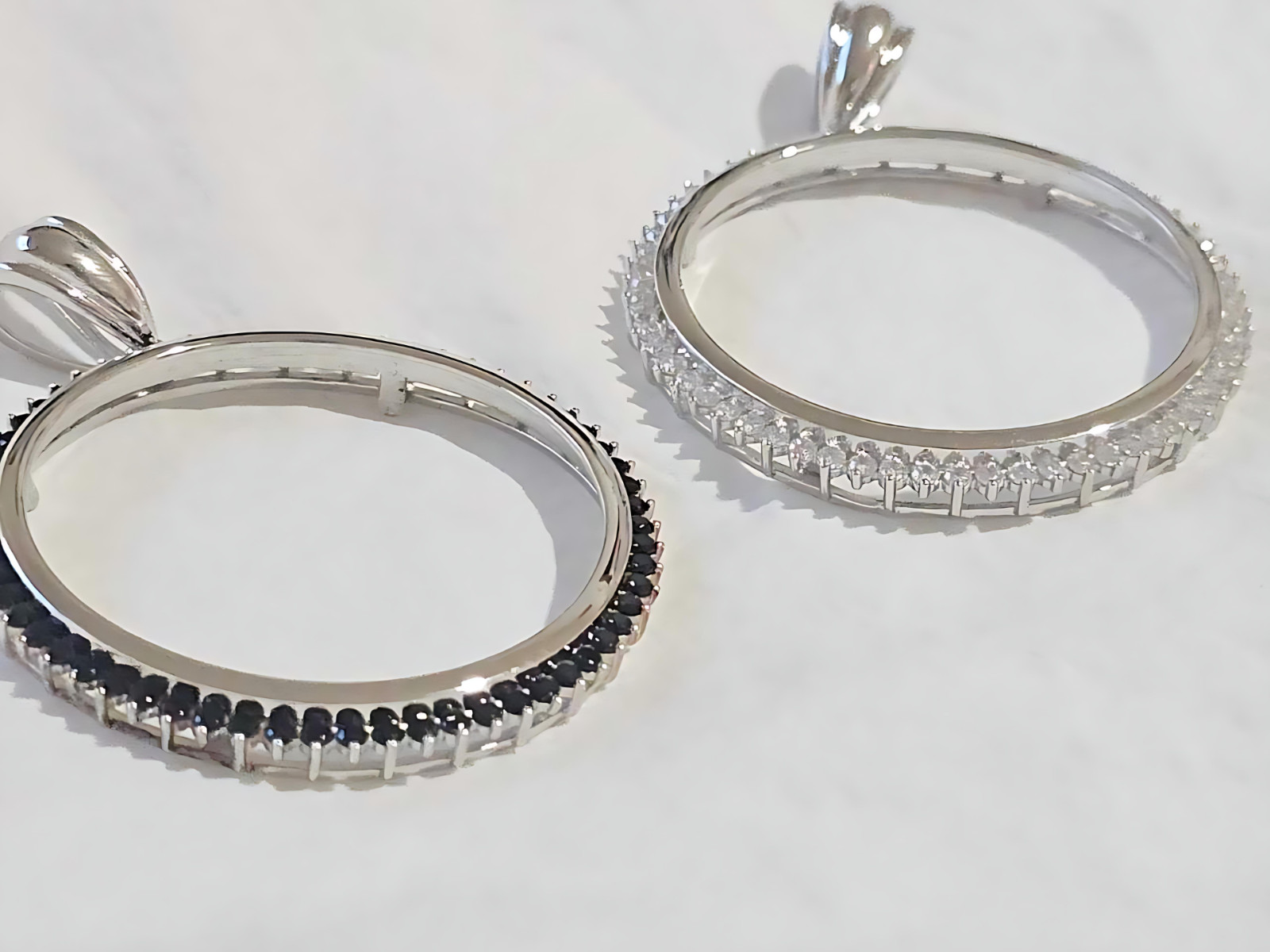 925 Sterling Silver Prong Back Cubic Zirconia CZ Halo Bezel for 41mm 1 oz Coins