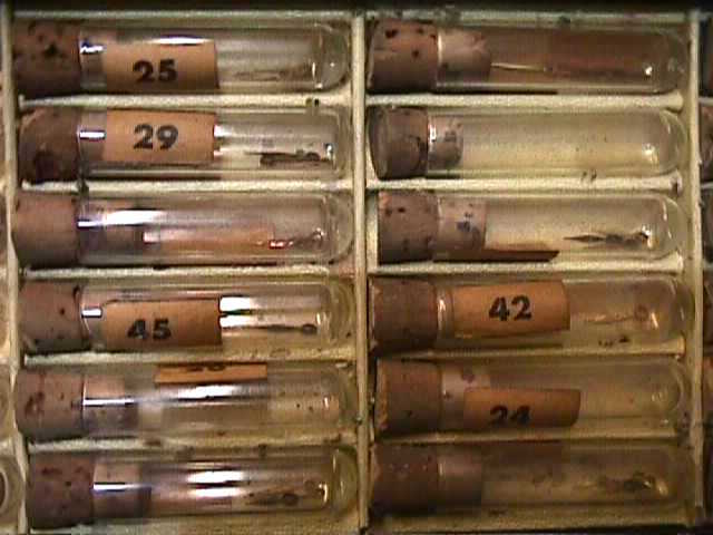 MARATHON HAND ASSORTMENT 249 BOX+Some CONTENTS Leaf Pattern MEYER BECK,NY *box 8