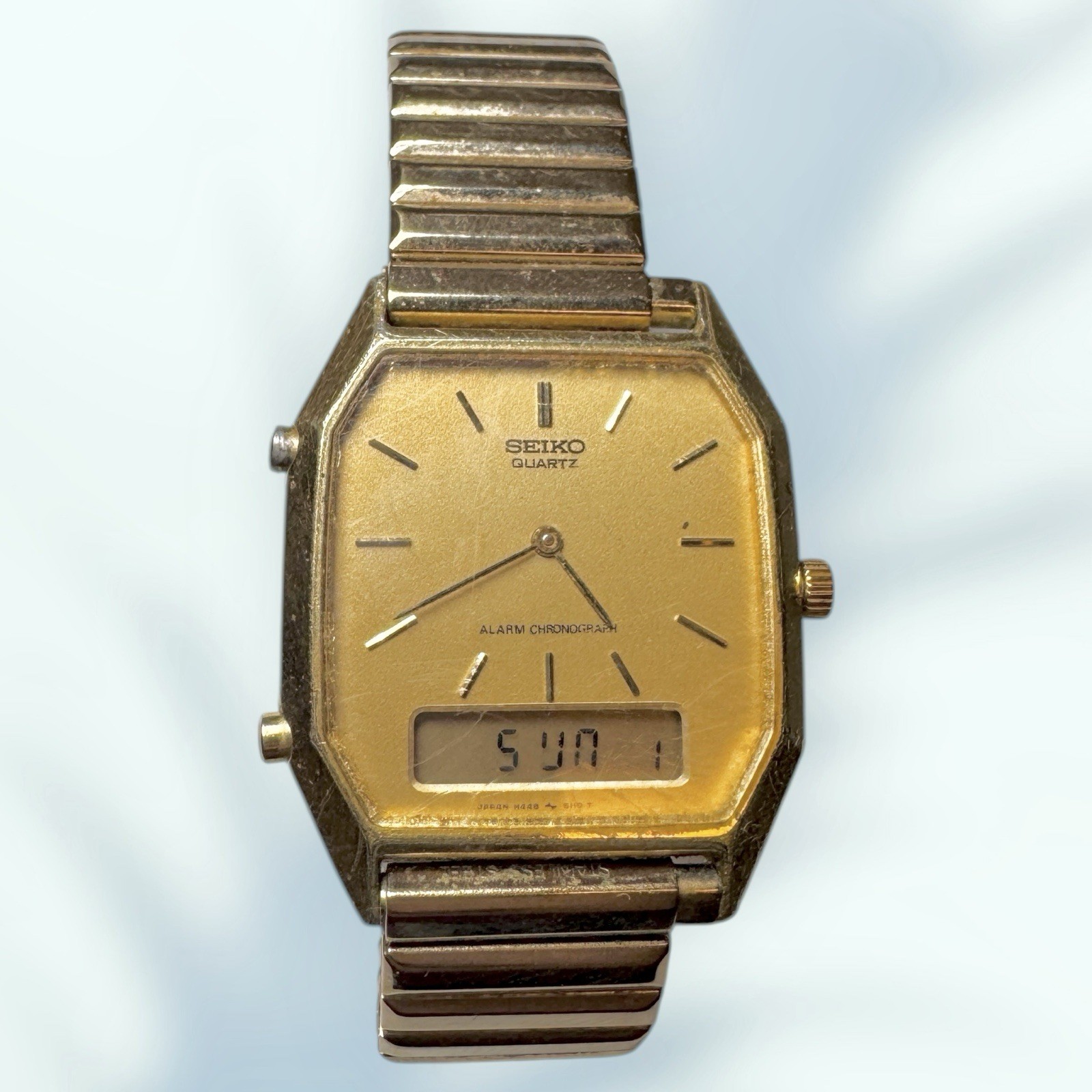 GENUINE SEIKO H448 -5069 WATCH WITH NEW BATTERY
