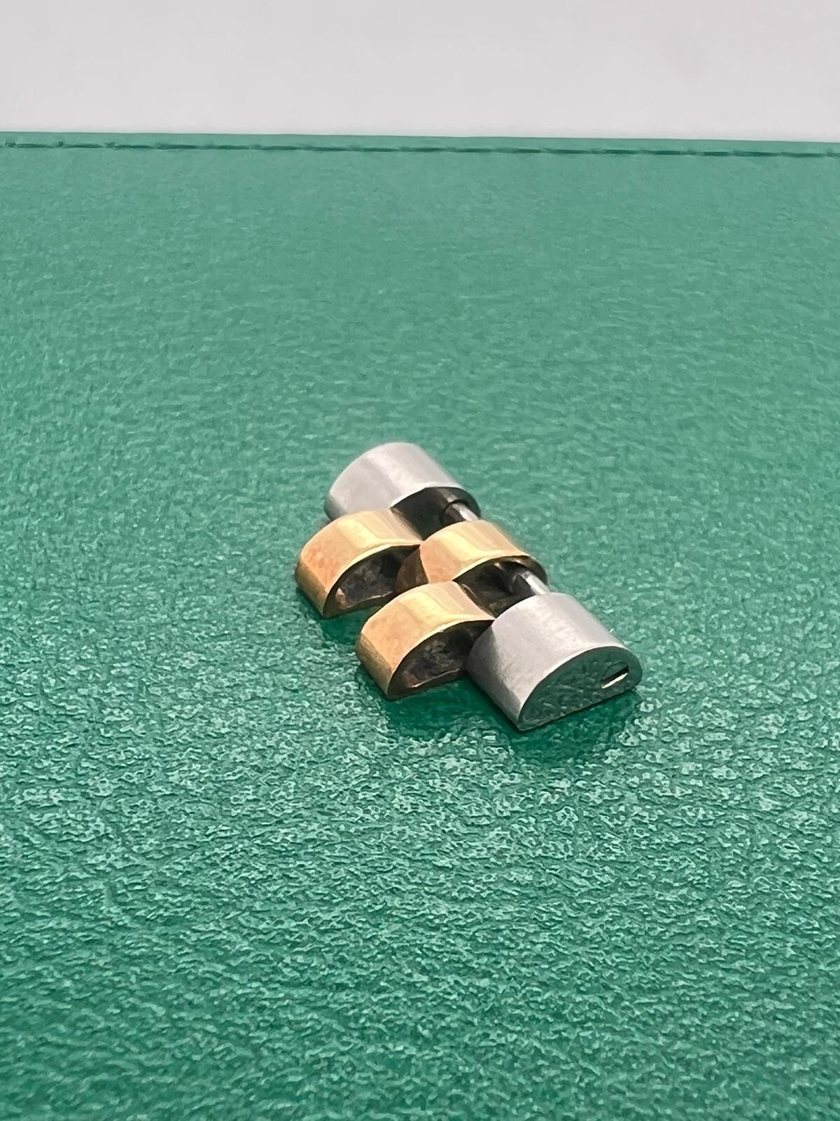 Authentic Rolex YG/SS 15.5mm Jubilee link old style 1601 14203 15053 16753