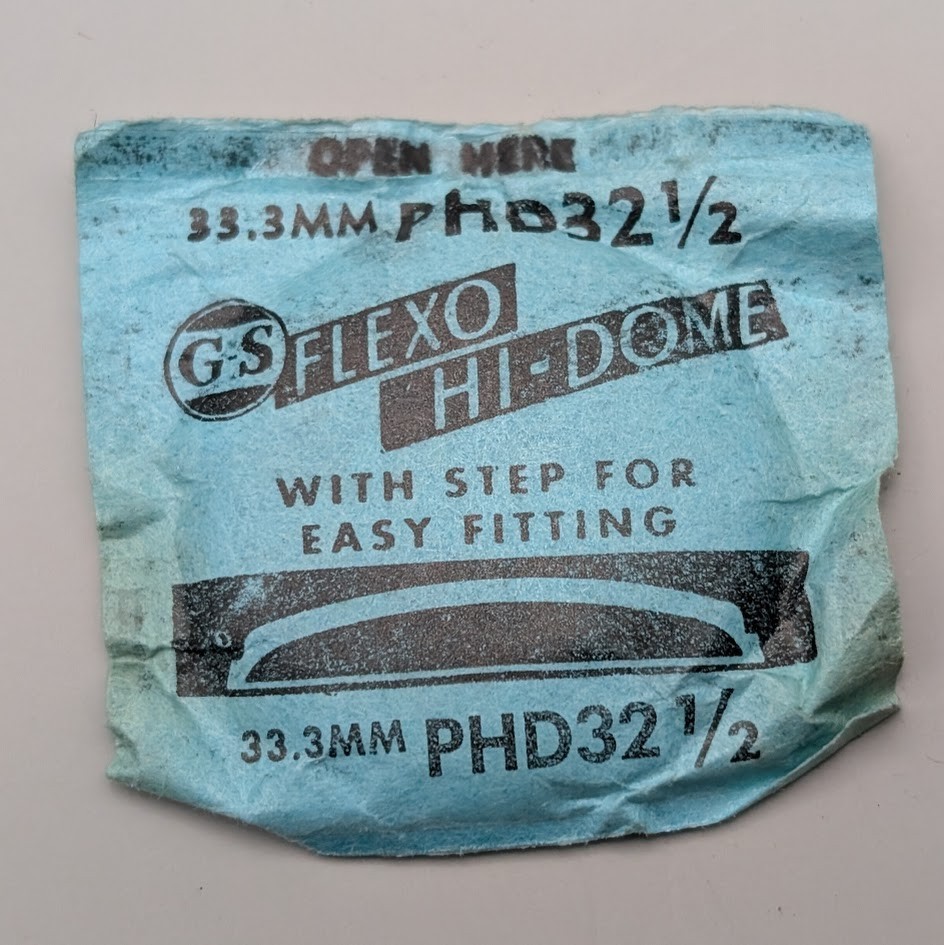 33.3mm GS Flexo Hi-Dome Watch Crystal With Step PHD32 1/2 Super Quality NOS