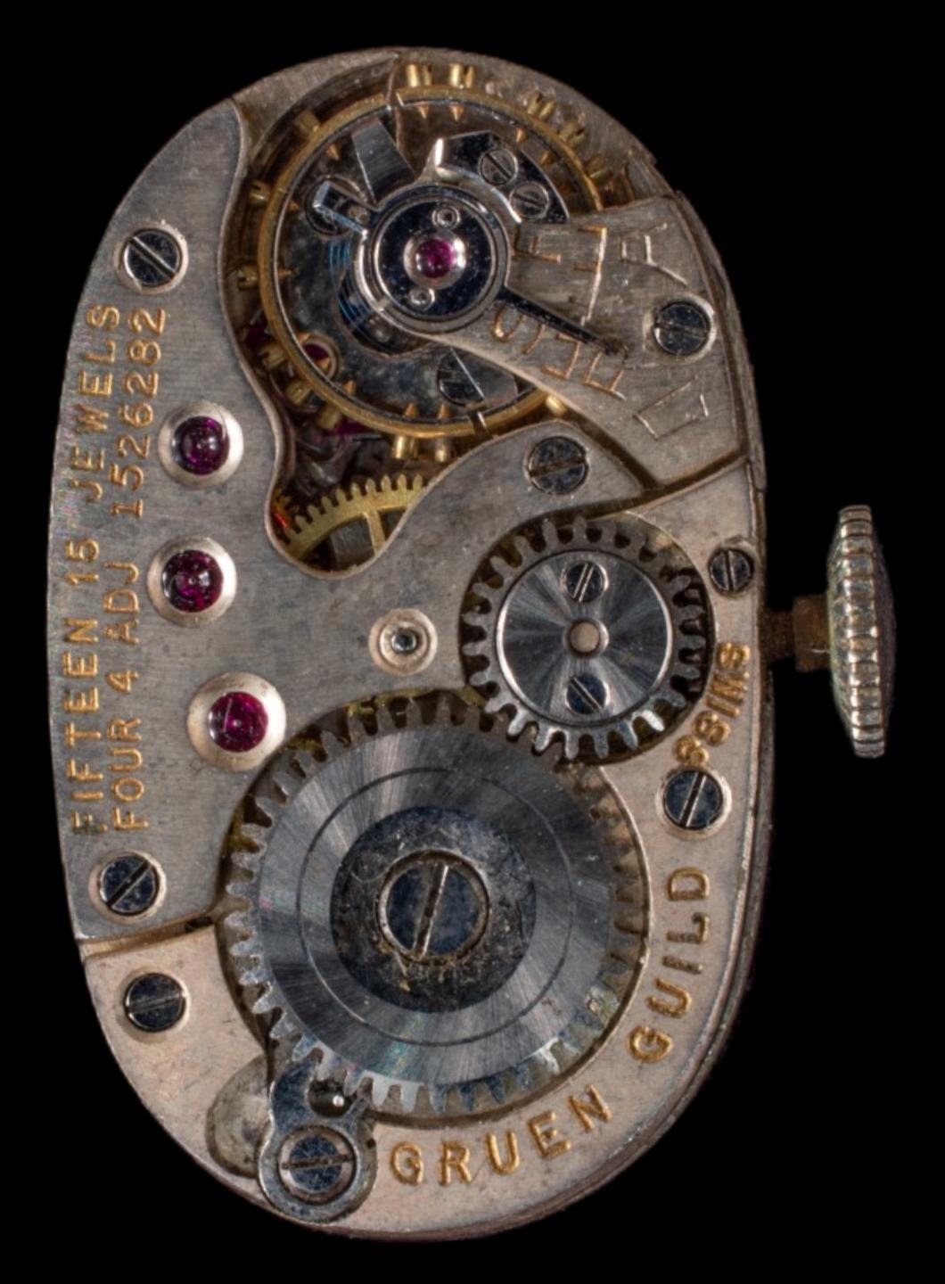 GRUEN 15 Jewels Movement Art Deco Floral Dial Silver with Black Numbers