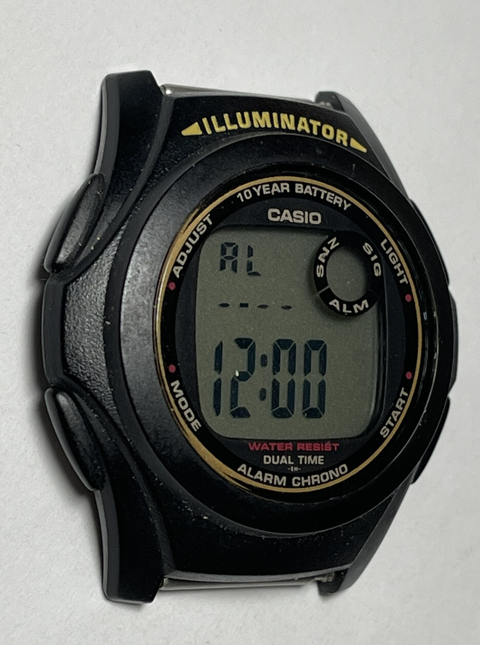 Casio 2518 F-200 Illuminator Watch For Parts Or Restoration. Works