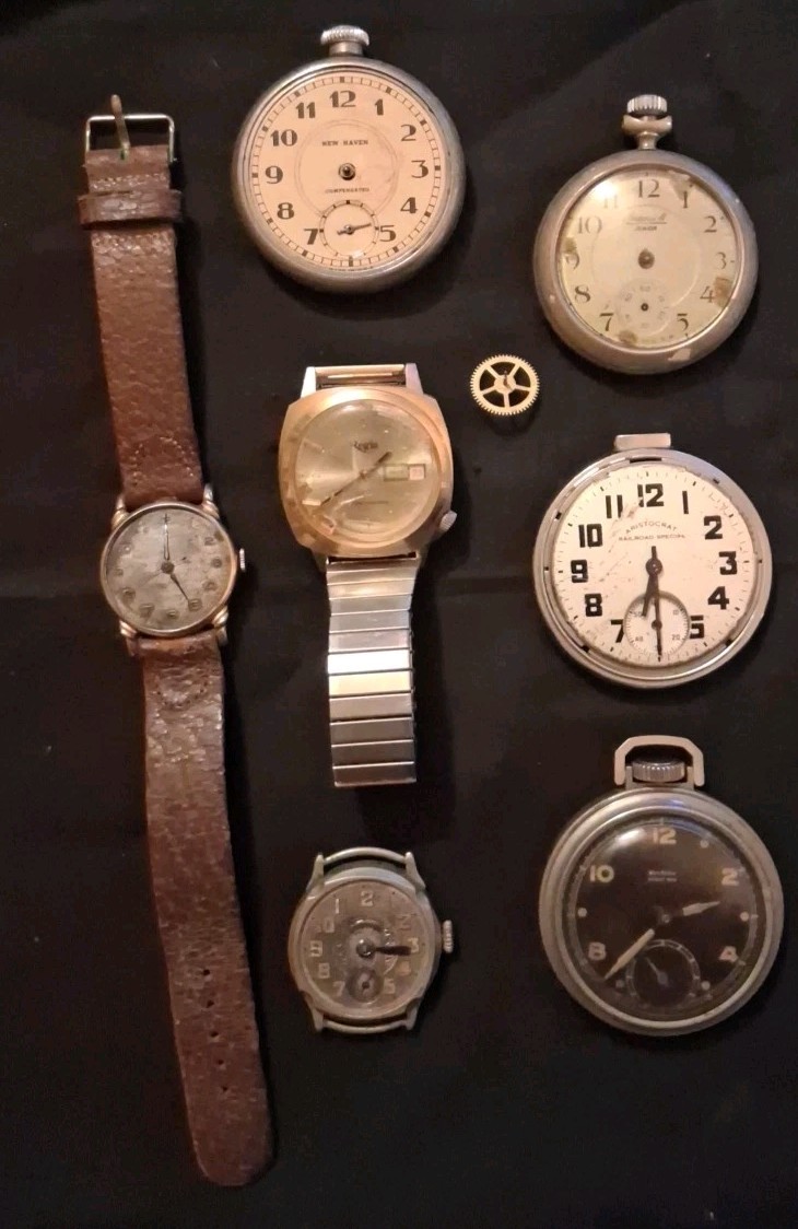 Lot of 7 Vintage Watches for Parts Or Repair