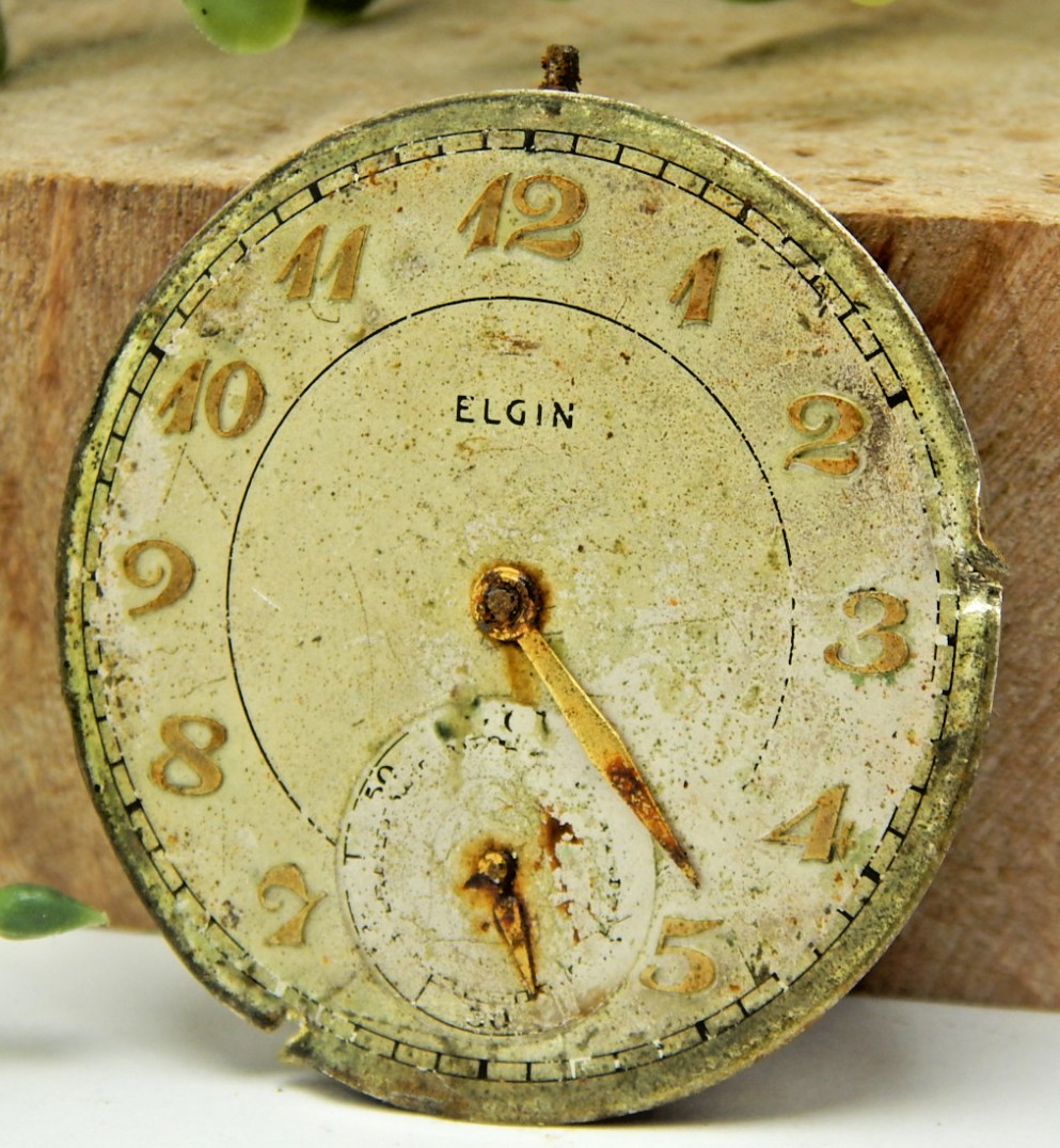 Vintage 1942 Elgin 546 10s 15 jewel adjusted open face pocket watch movement