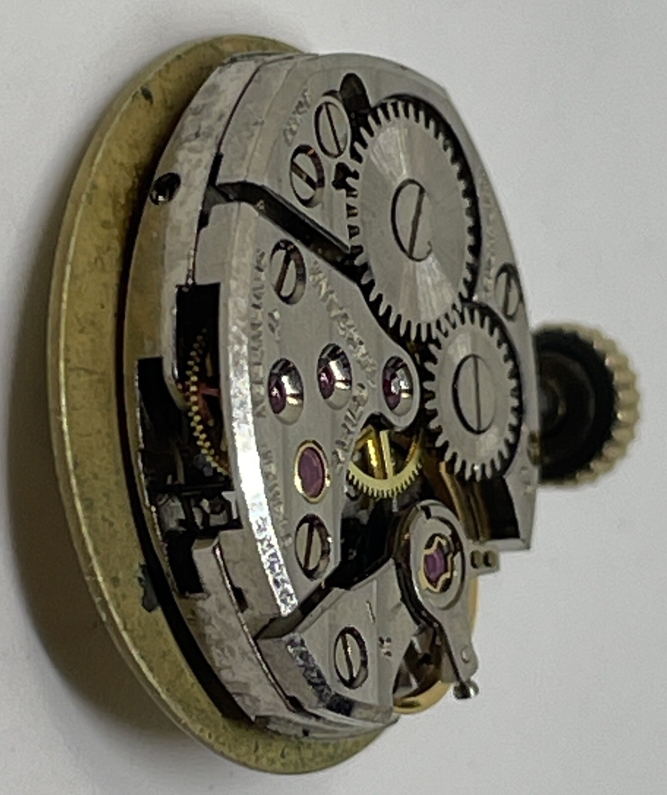 UNIVERSAL GENEVE MOVEMENT 17 Jewels Swiss Runs