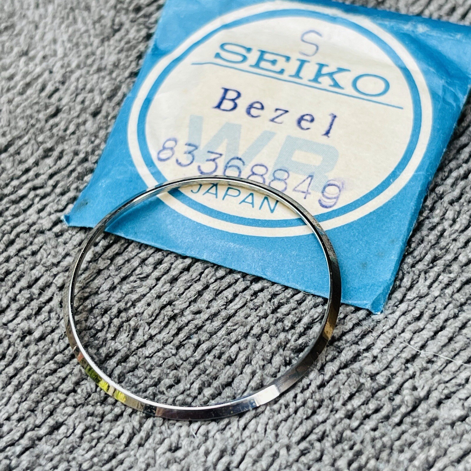 NOS BEZEL FOR VINTAGE SEIKO5606-6020 5606-6029 LM LORD MATIC