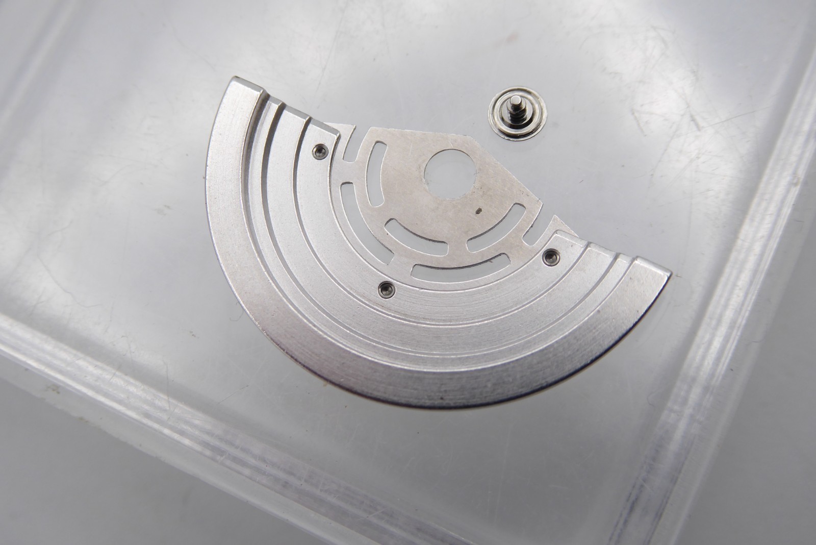Rolex Oscillating weight rotor with axle 3135-570