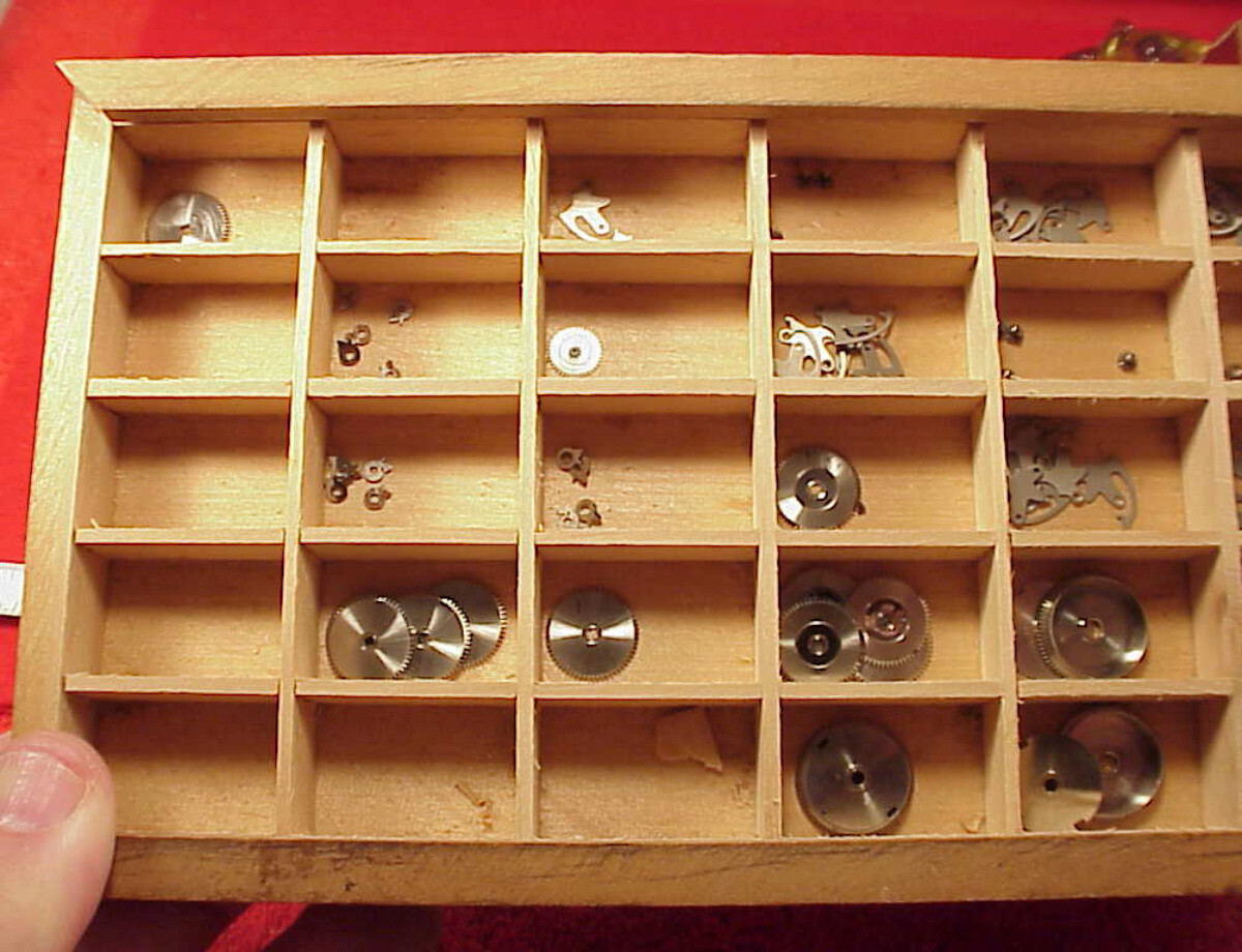ORIGINAL PER PIECE VINTAGE LONGINES 17 Ligne CALIBER 37.9 ABC PARTS 550 GRADE