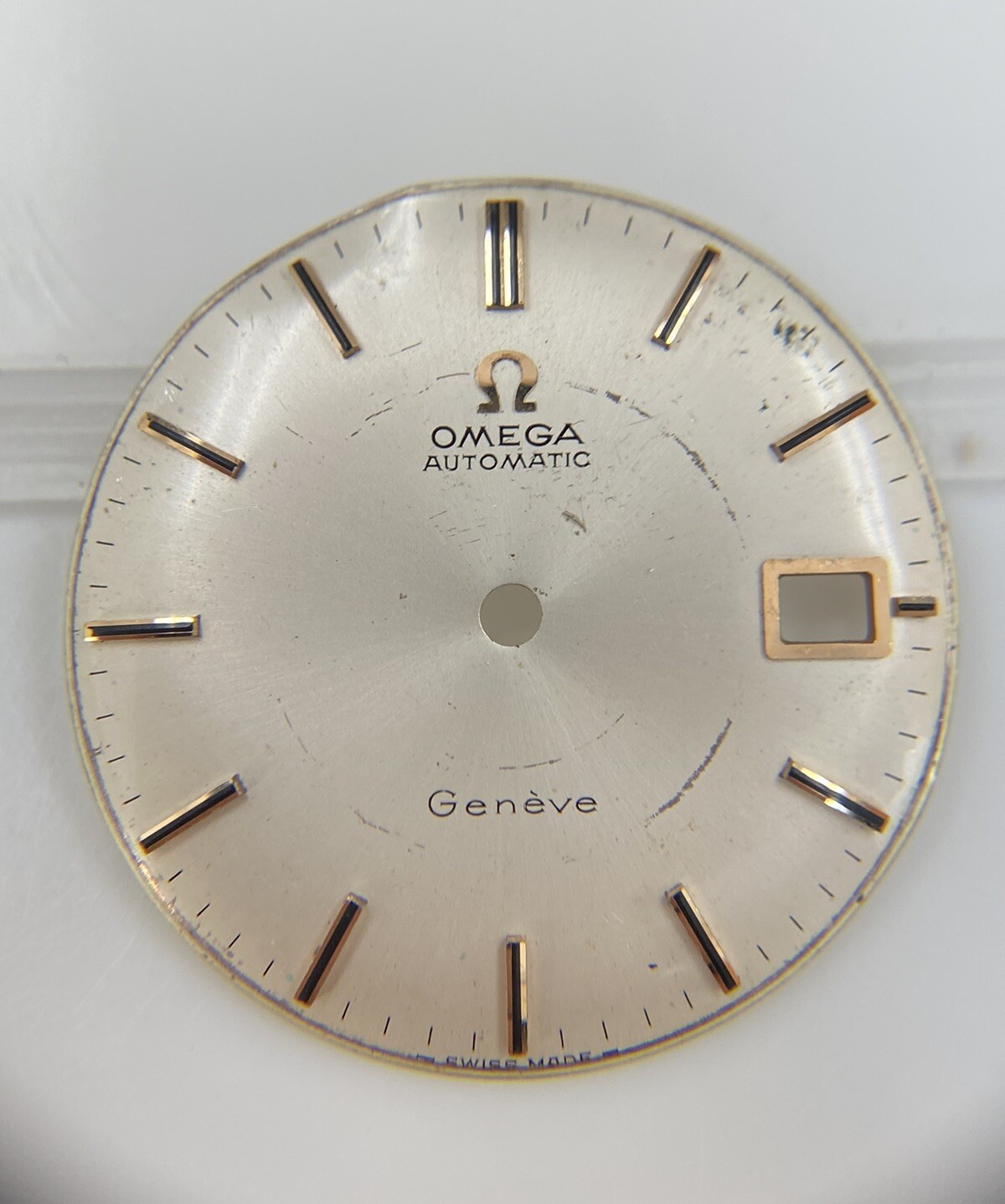 Original Omega Caliber 565 Silver/Gold Stick Date @3 Dial