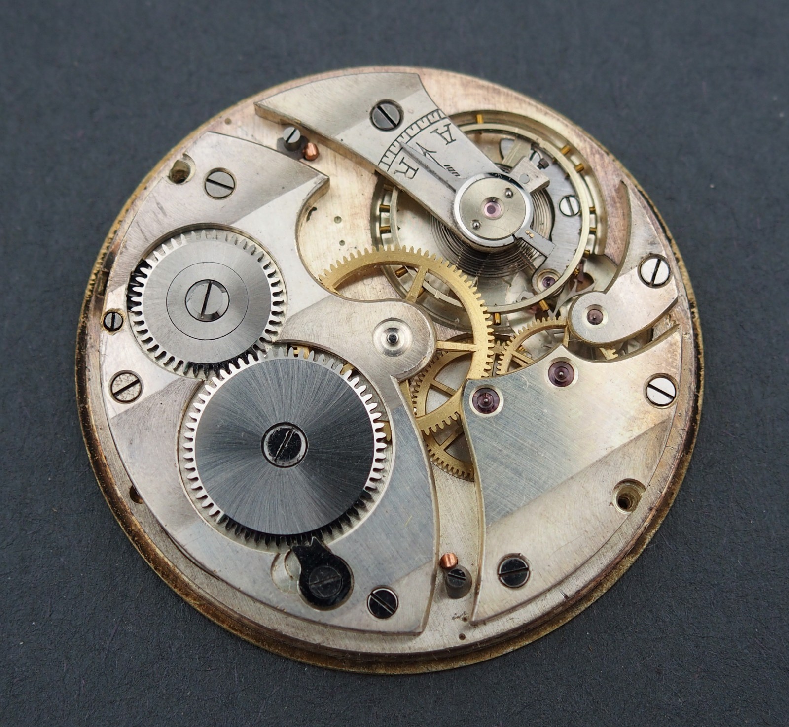 Vintage Swiss Pocket Watch Movement for Parts or Repairs Unmarked #F002