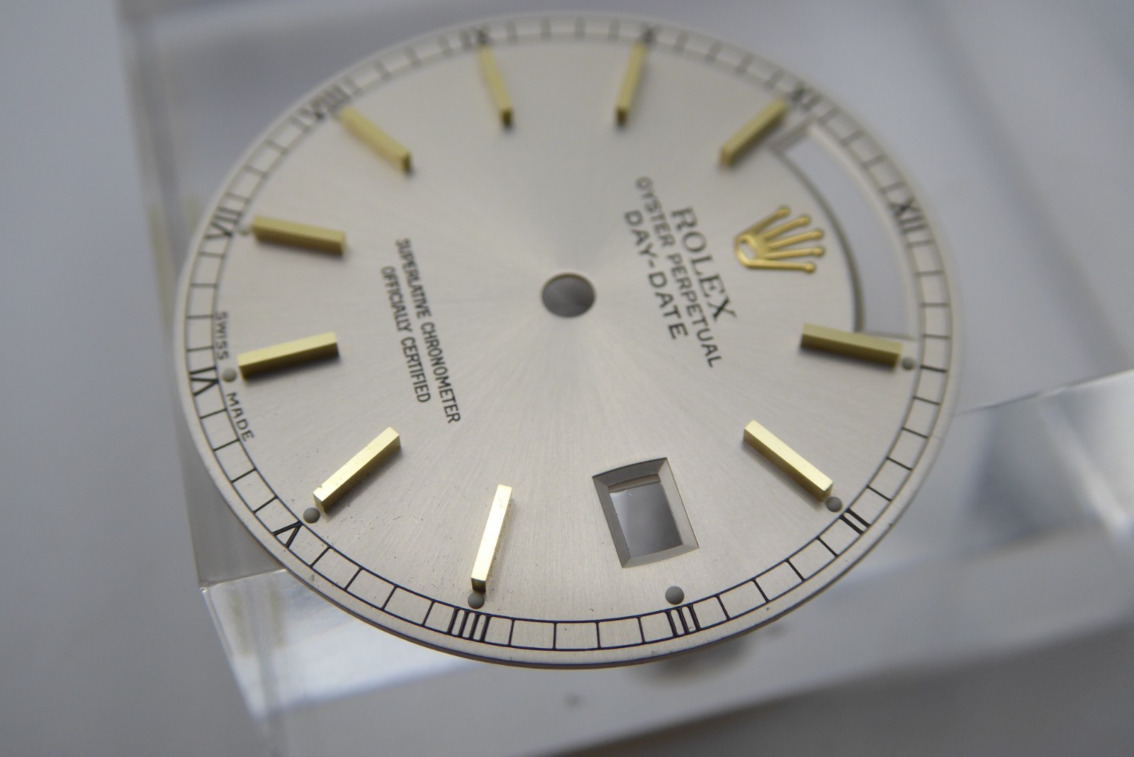 Rolex Day-date silver index gold dial 18238