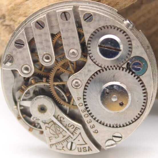 1905-1908 TRENTON POCKET WATCH MOVEMENT 4030339 GRADE 100 0s 7j (CL)