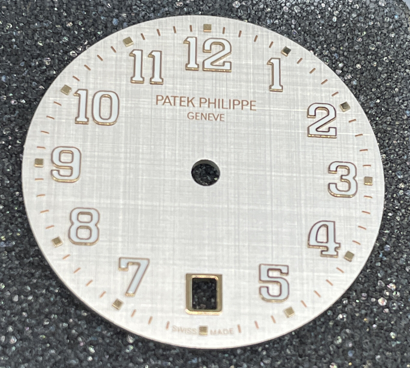 Patek Philippe 7300/1200 Rose Gold Silver dial 100% Authentic 28.5mm