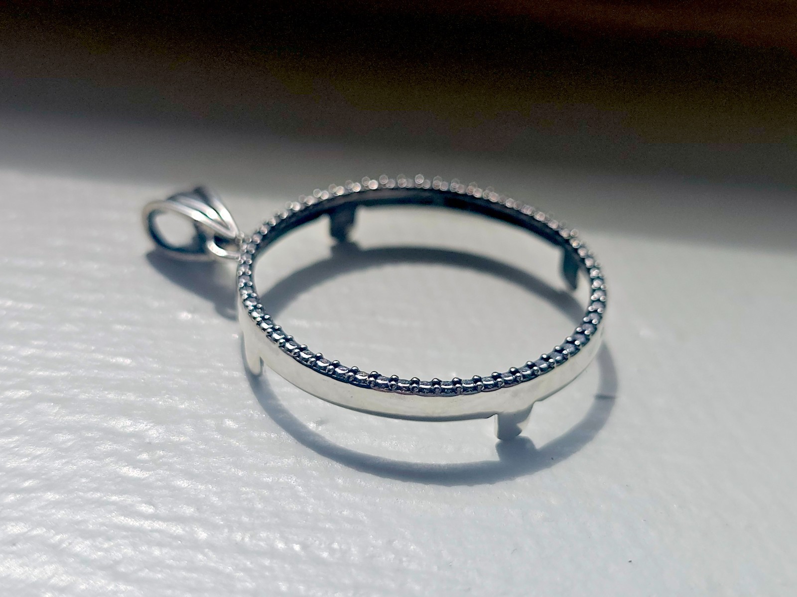 925 Sterling Silver Prong Back Illusion Edge Bezel for 26mm Susan B Anthony