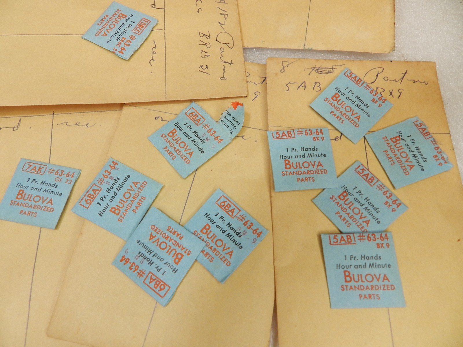 Vintage New Old Stock Watchmaker Bulova Standardized Parts Mixed 90pcs (O38J)