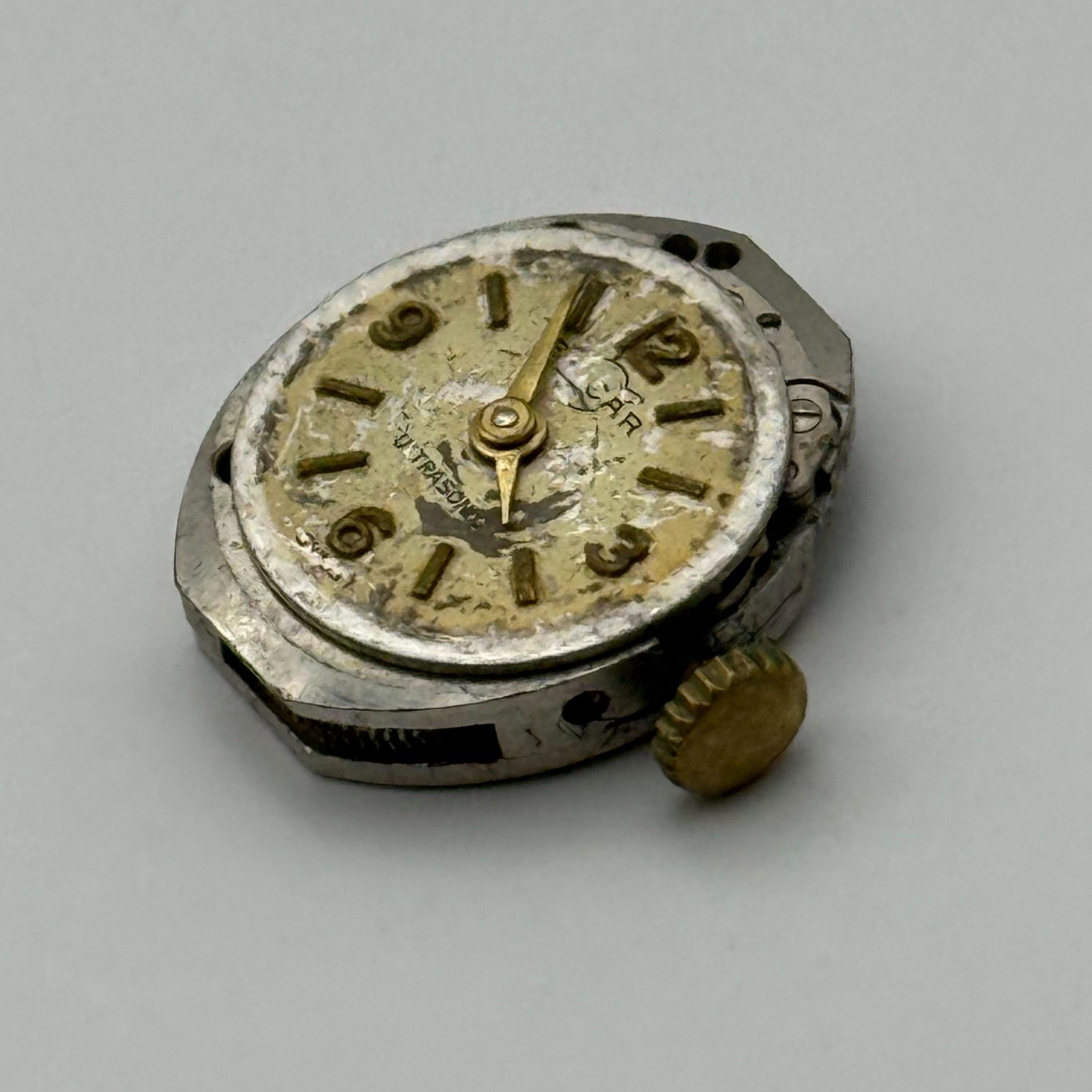 Enicar 672 Watch Movement 17 Jewels Swiss Vintage Manual Wind Parts Repair 13mm