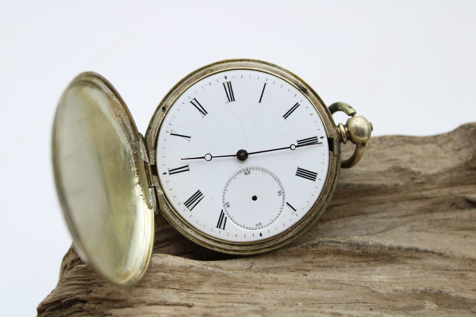 ANTIQUE FLEURIER SWISS POCKET WATCH 52mm DIAMETER FOR REPAIR (P3O3)