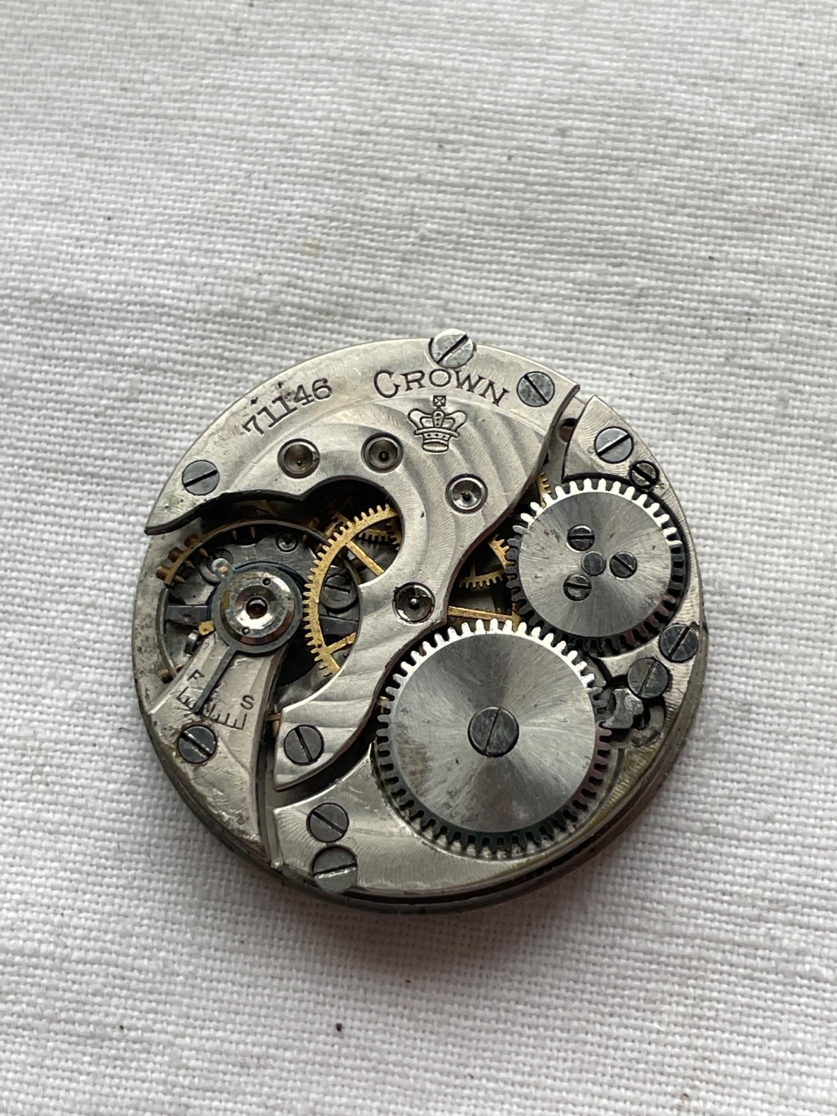 Crown grade 730 – 3/0s – movement for pocket watches FOR PARTS – AS IS