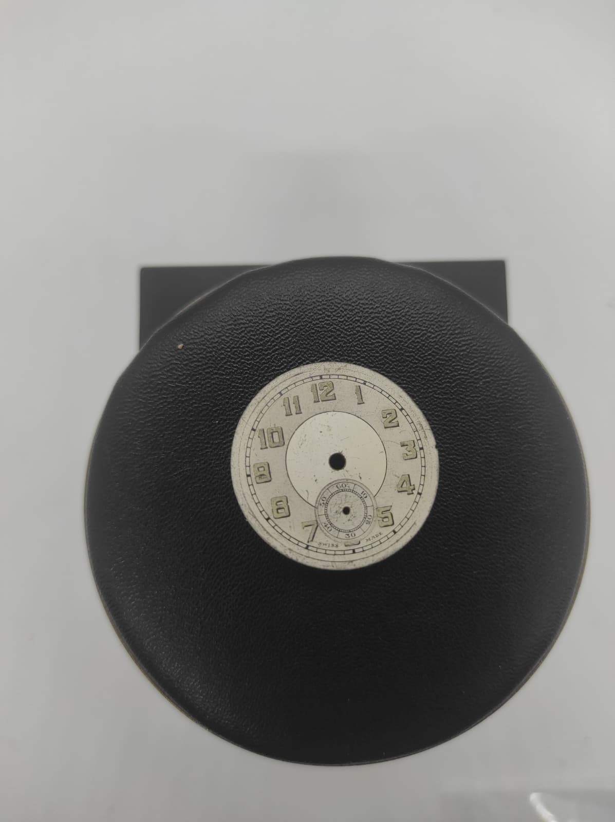Unbranded dial 27mm