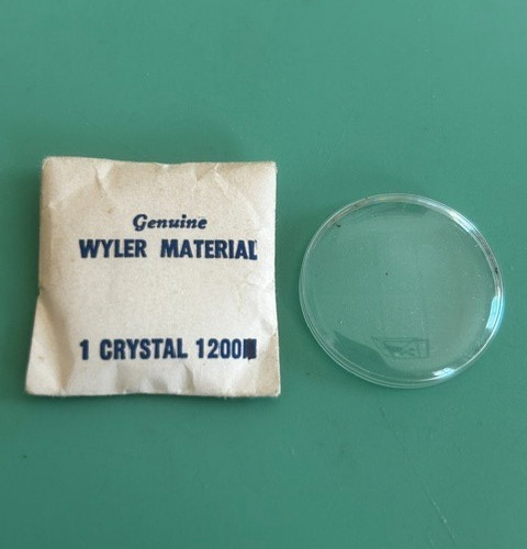 Wyler – Crystals – #1122 / 28.45mm – #1200 / 30.35mm – 1123DV / 28.40mm – NOS