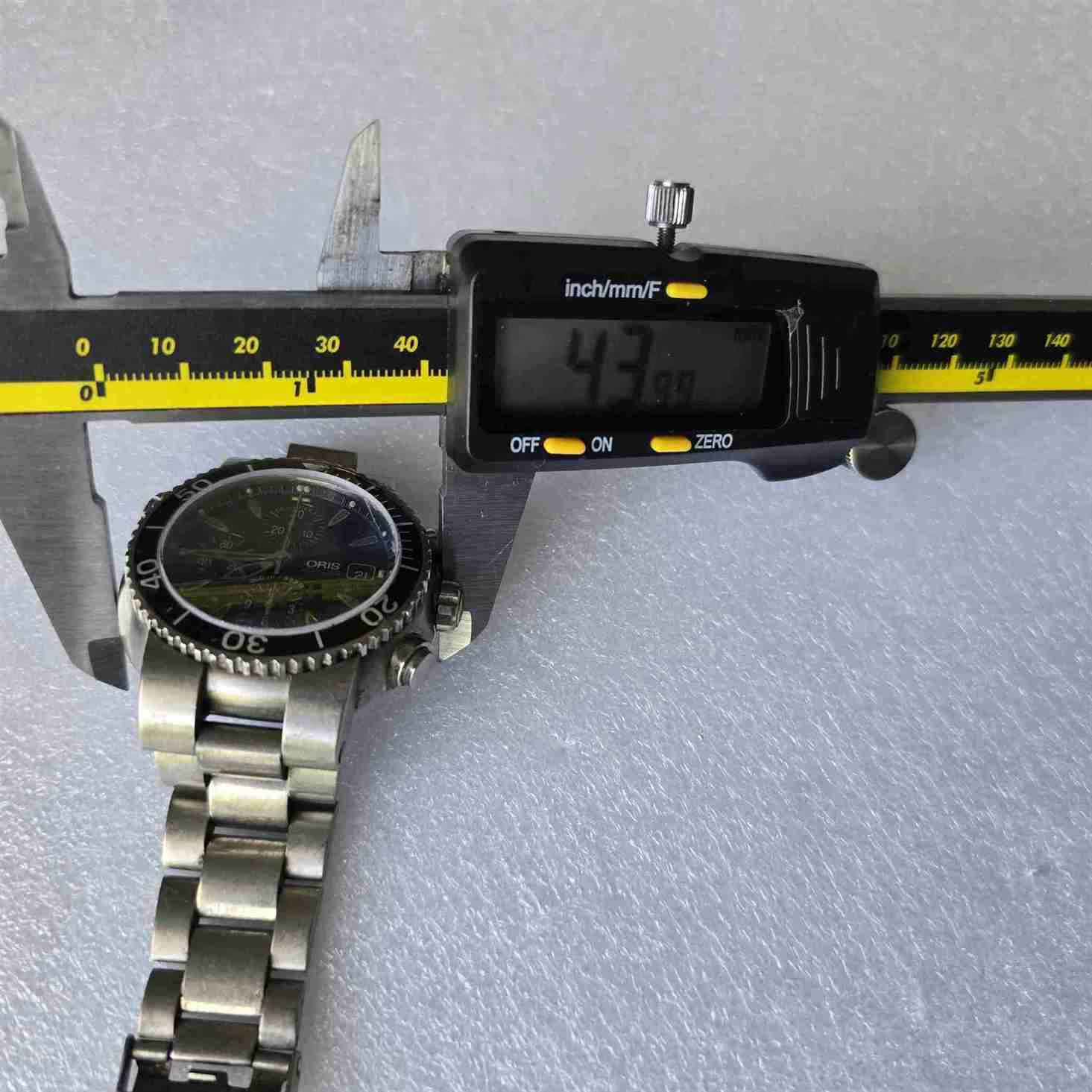 ORIS AQUIS TITAN Chronograph. Ref: 7542. Cal: ETA-7750. For Repairs