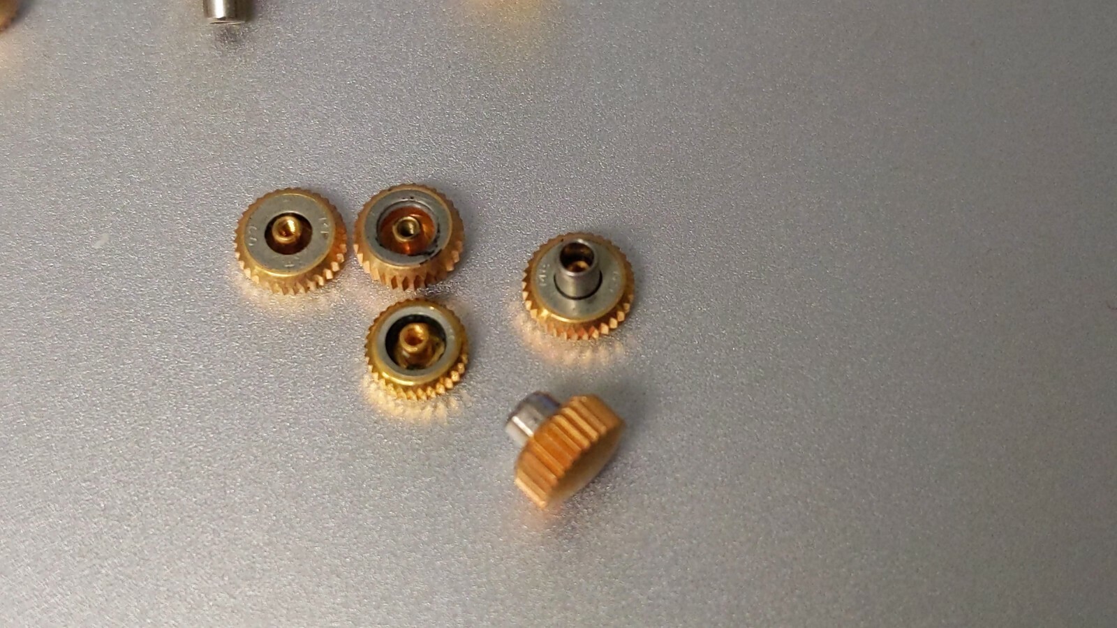 SUN CROWNS WHITE/YELLOW/ROSE: 5 Mixed crowns for 1 price (sizes 4.4mm, 4.5mm, 4.