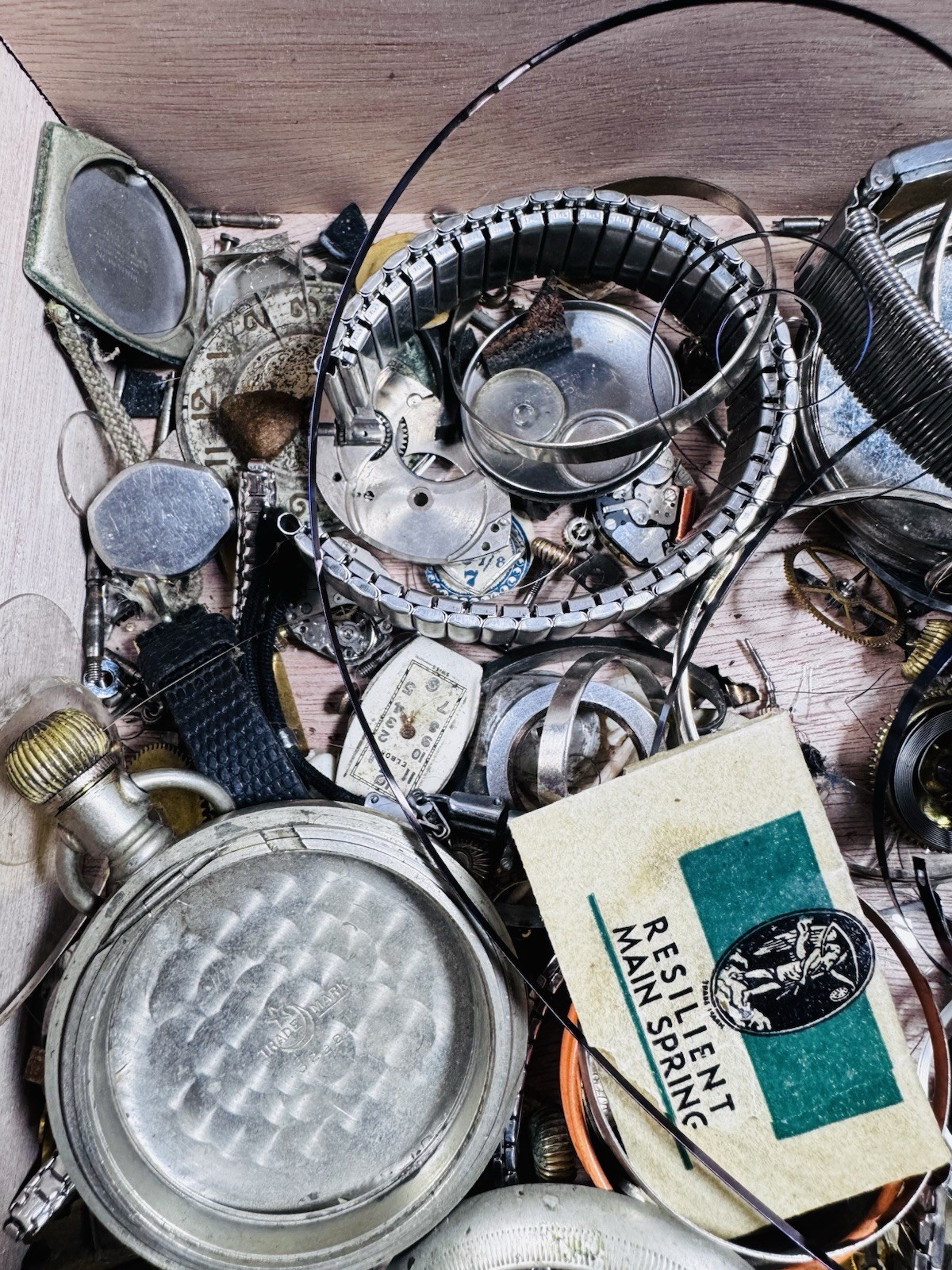 Vintage Watchmaker Parts Lot Scrap Mechanical Movements in Don Diego Cigar Box