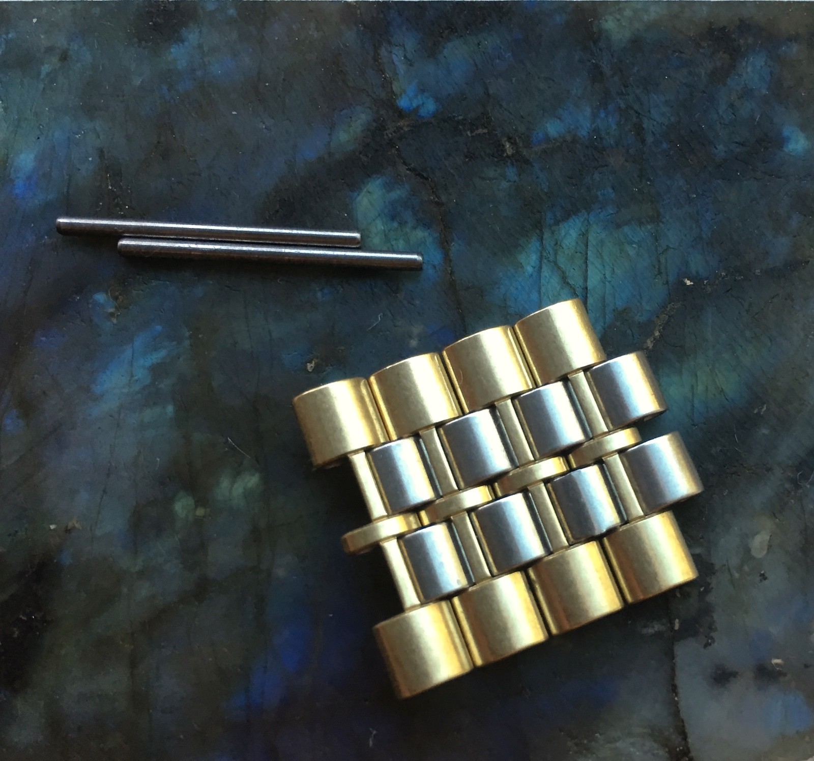 Rare shaped 4 steel & gold vintage watch NSA bracelet links Novavit Swiss NOS