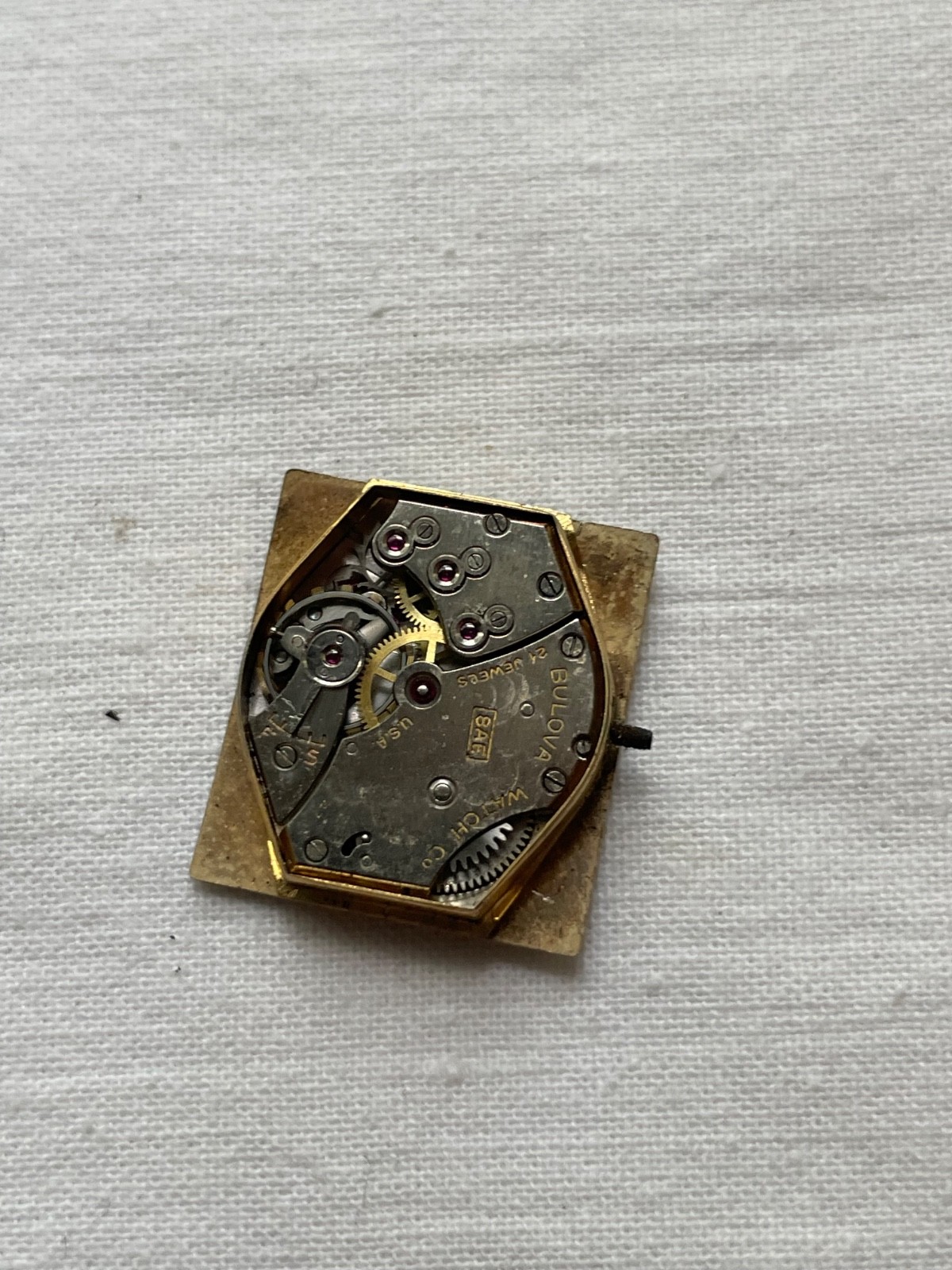 Bulova 8AE – movement for mens watch RUNS, lot2207