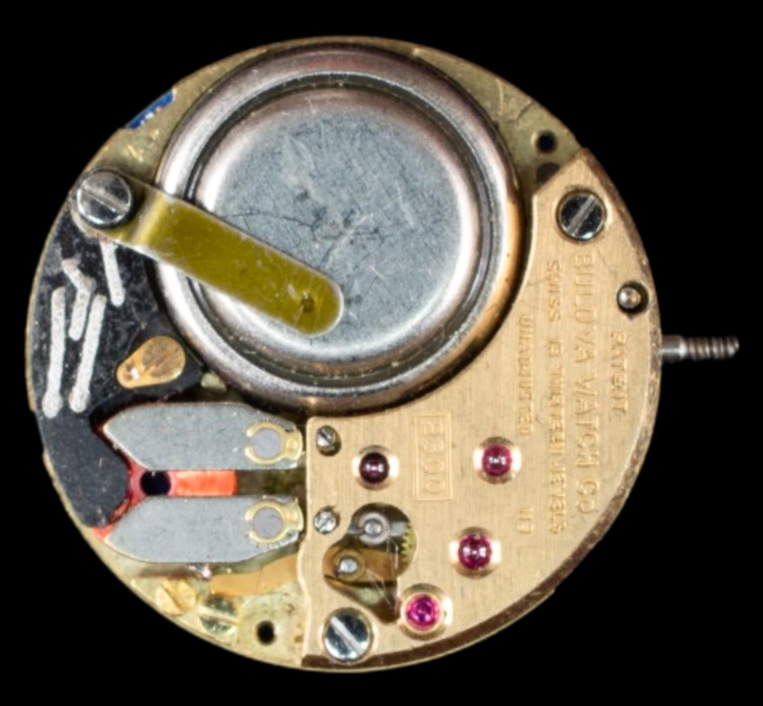 ACCUTRON Bulova Cal 2301 White Dial Gold Markers