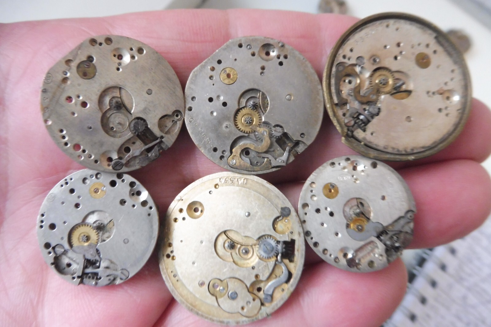 Uhr-Werke, 36 old mechanism watches for mechanic wristwatches, brands
