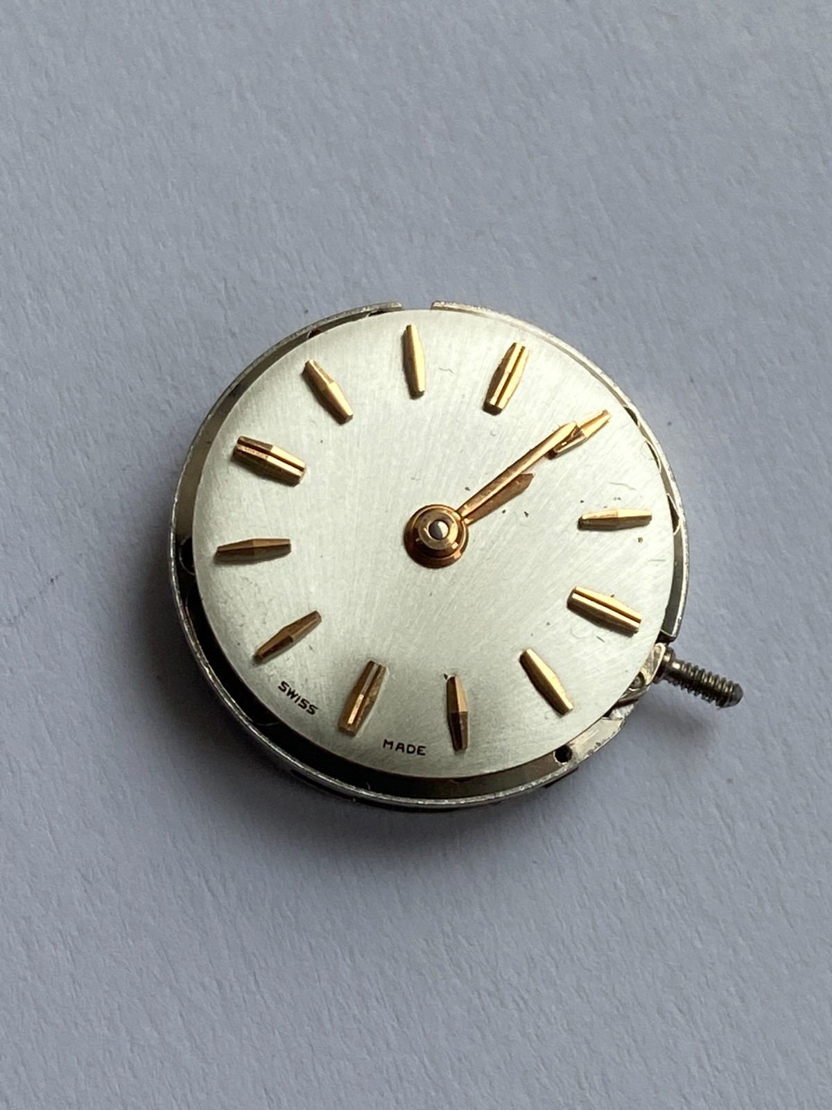 Vinatage WOMEN watch parts MOVMENT Unbranded CAL. ETA 2412 SWISS RUNNING 17 J