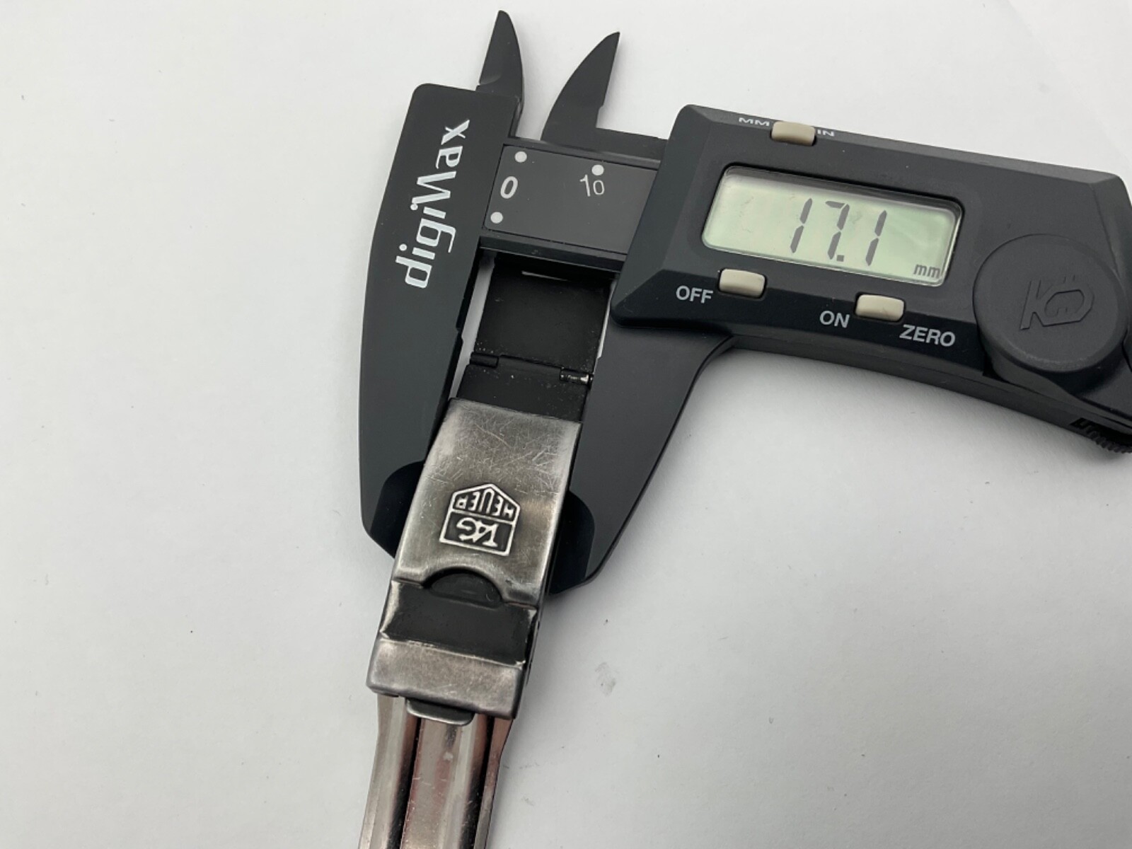 Mens Tag Heuer 980.029 black and gold Tone clasp 229/3
