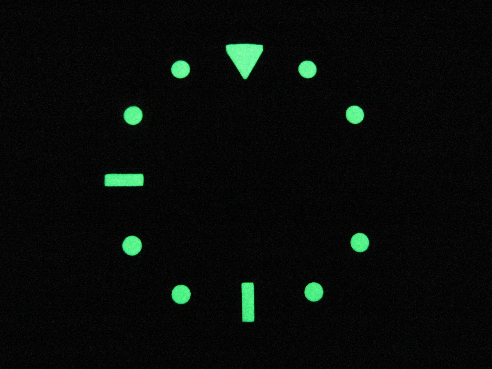 New REPLACEMENT BLACK Day/Date Dial For 10BAR 7S26-0050