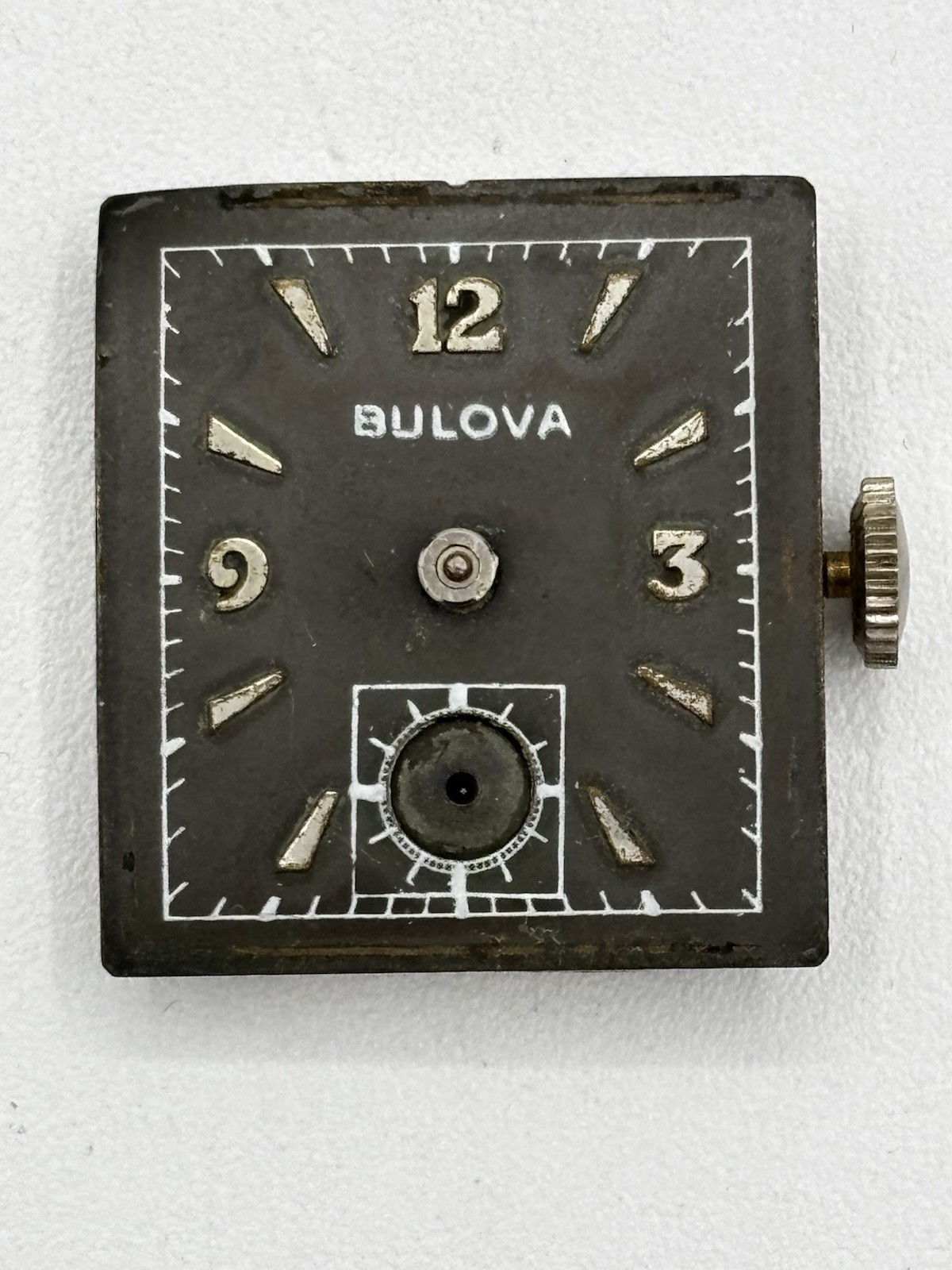 Vintage Bulova Manual Wind 17J 8AE Wrist Watch Movement Parts or Repair